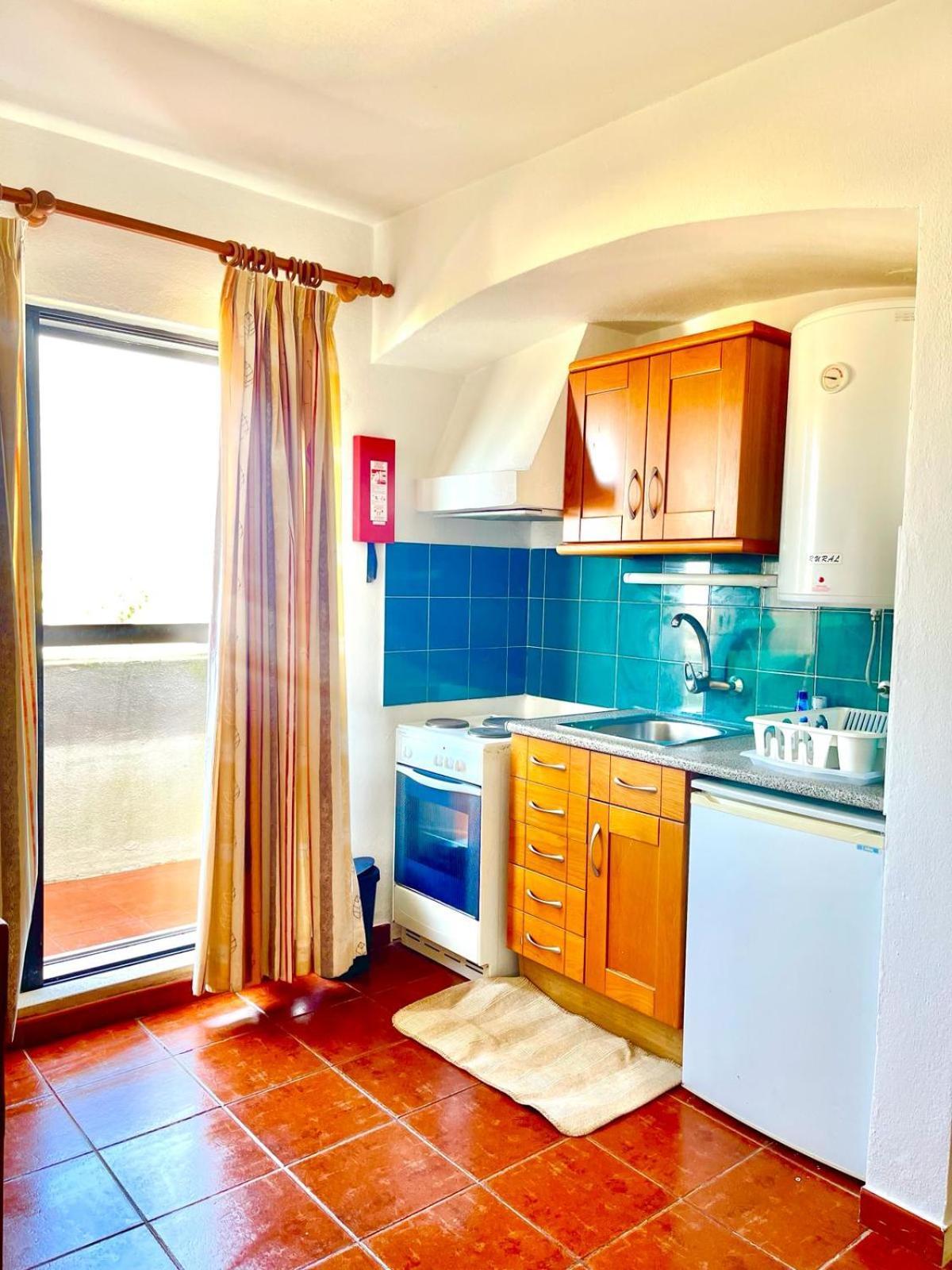 T1, Da Oura Apartamento