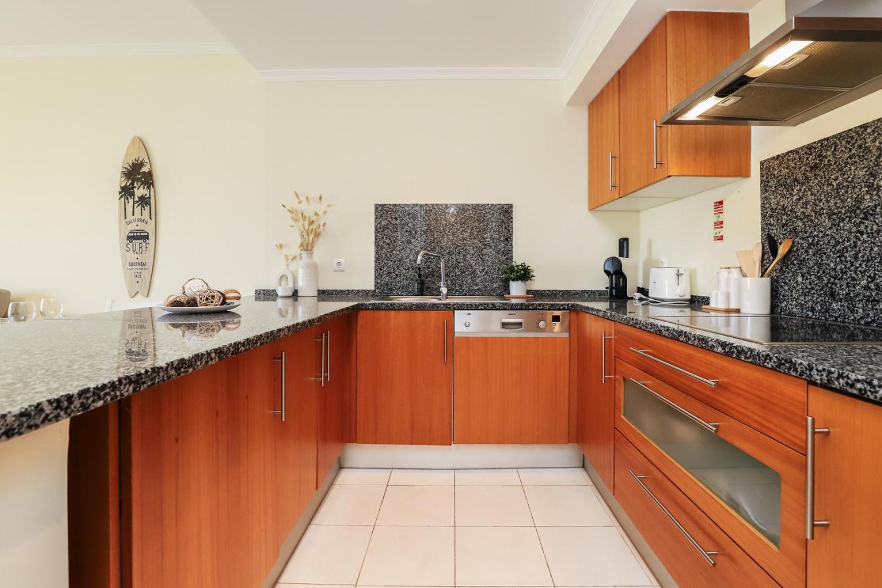 Charming Flat 10 Min Walk To Beach Albufeira