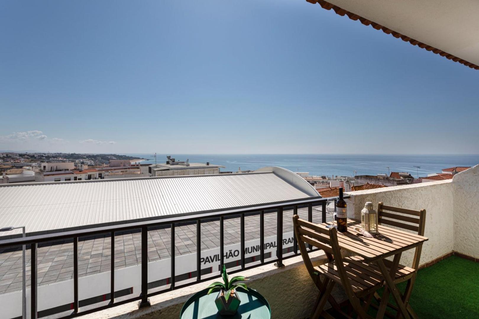 The Concierge - Prime Center L3 Appartement