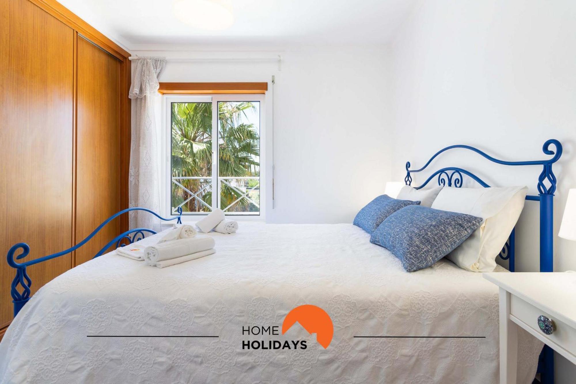 #152 T1 Falesia By Holidays Apartment *