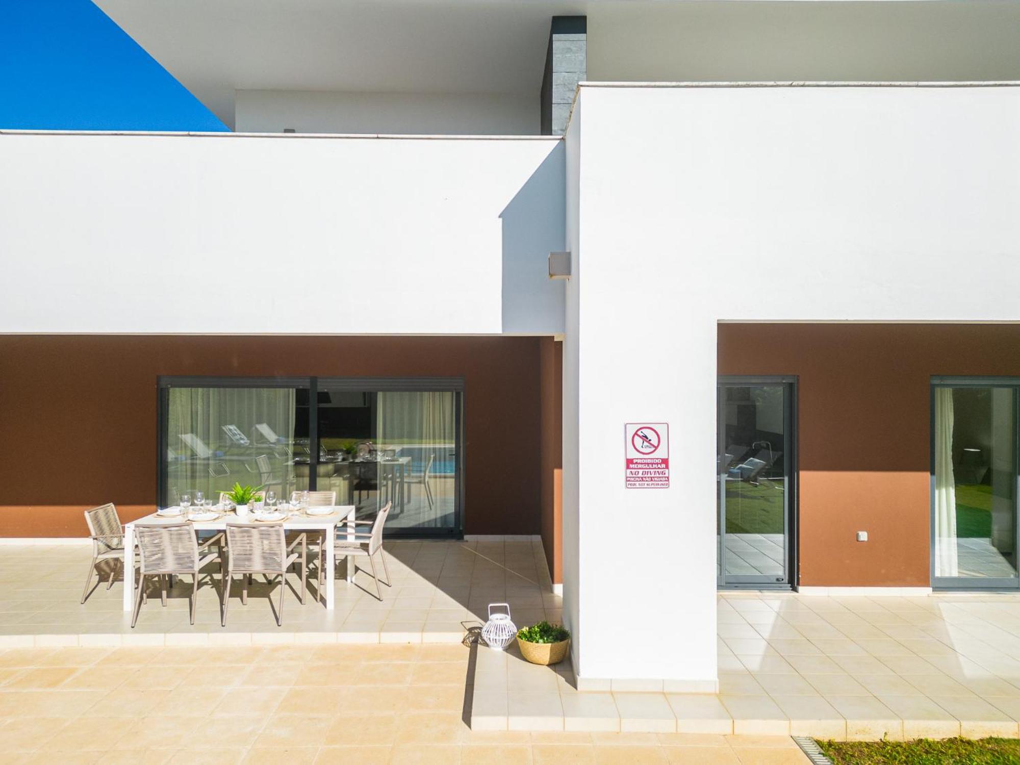 Villa Novochoro - Large Garden- Heatable Pool *