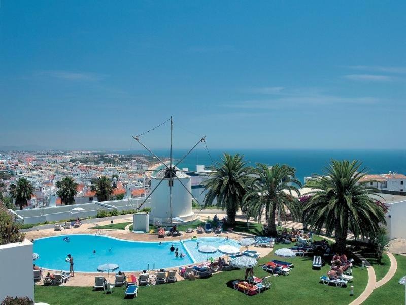 The Concierge - Moinho Sea Views & Pool Apartment