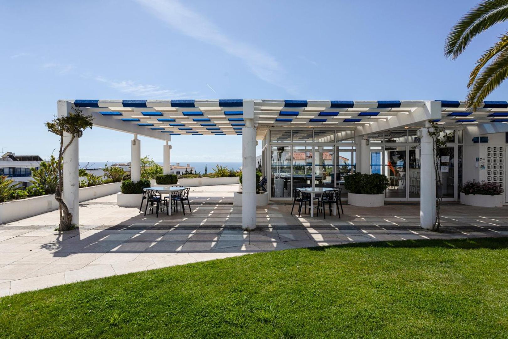 The Concierge - Moinho Sea Views & Pool Apartment *