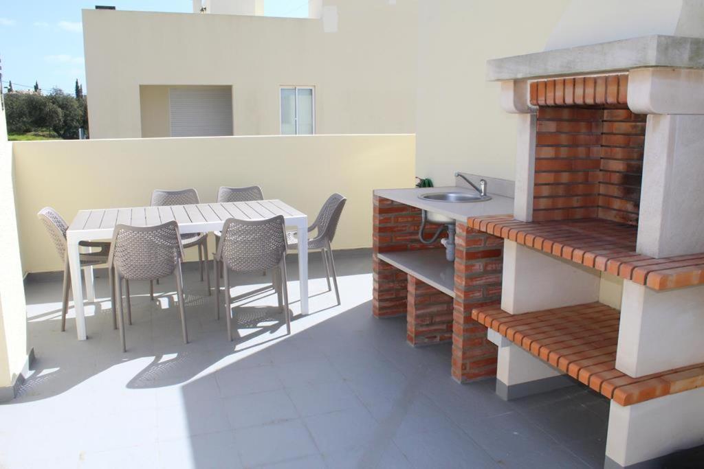 The Concierge - Patroves Pool House