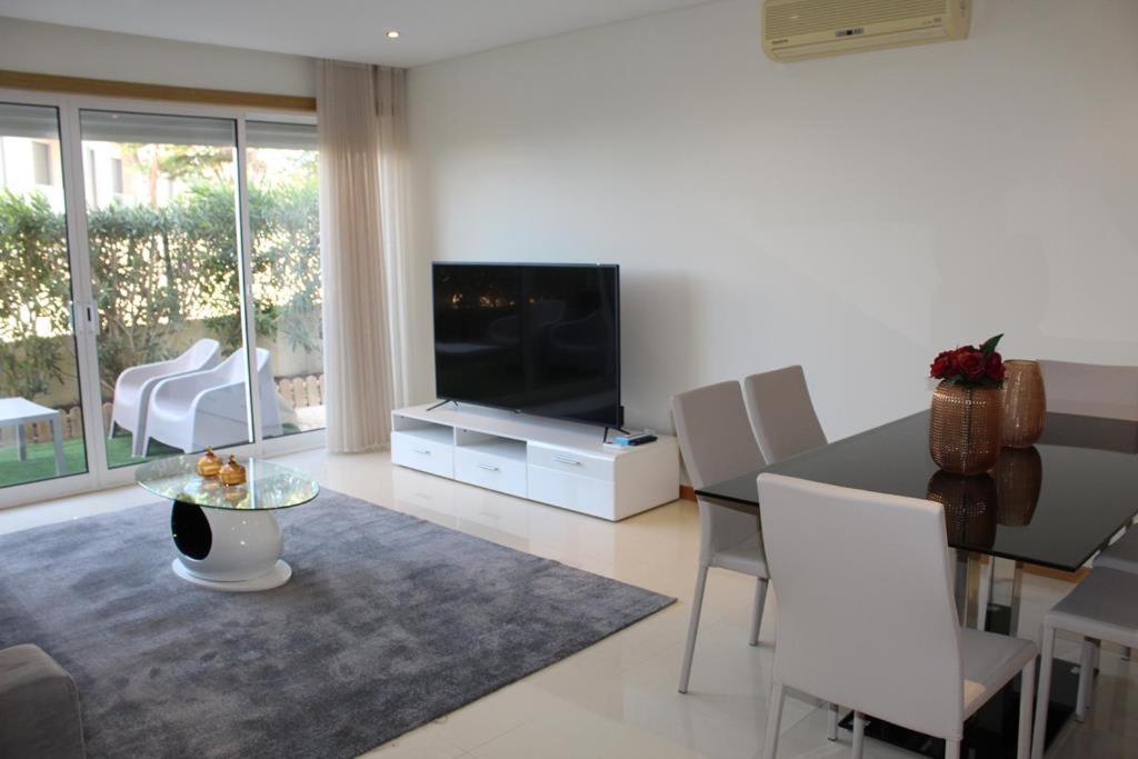 Apartment The Concierge - Patroves Pool House