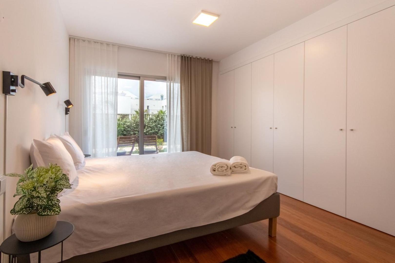 The Concierge - Amazing Pool & Sunshine Apartment
