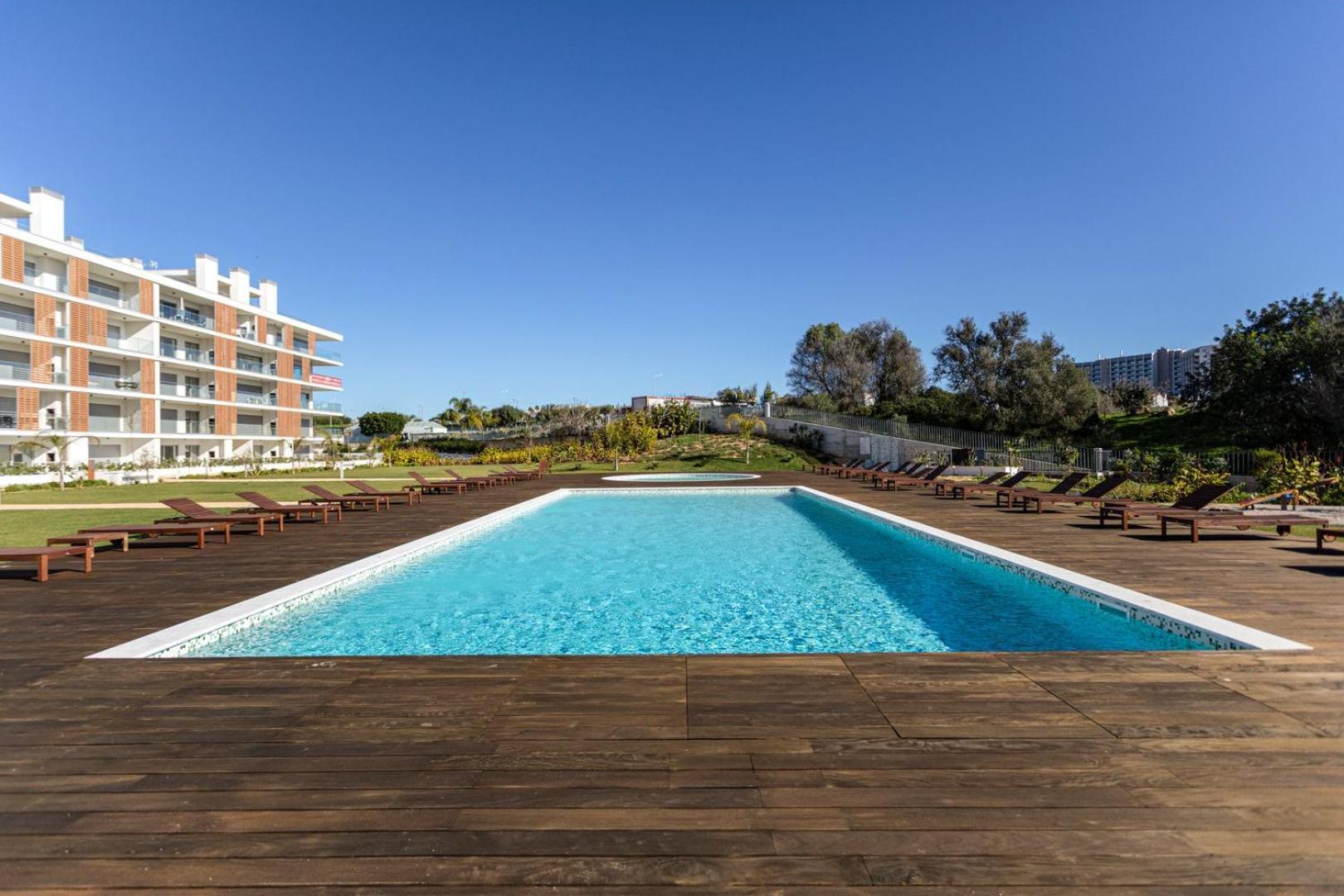 The Concierge - Amazing Pool & Sunshine Apartment Albufeira