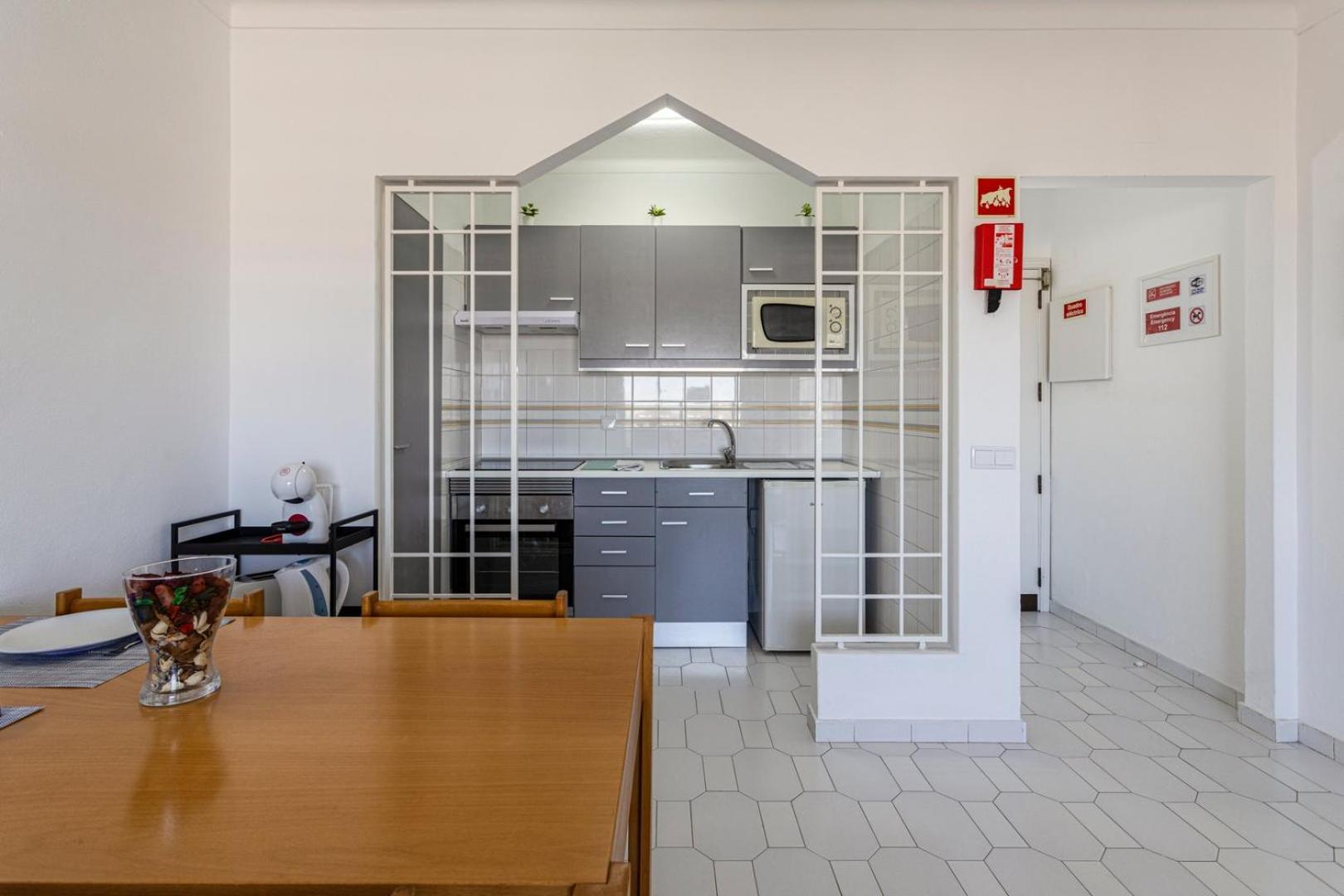 Apartamento The Concierge - Pool & Sunset Balconies Albufeira