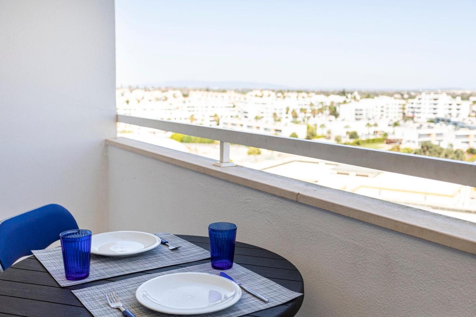 Apartamento The Concierge - Pool & Sunset Balconies *