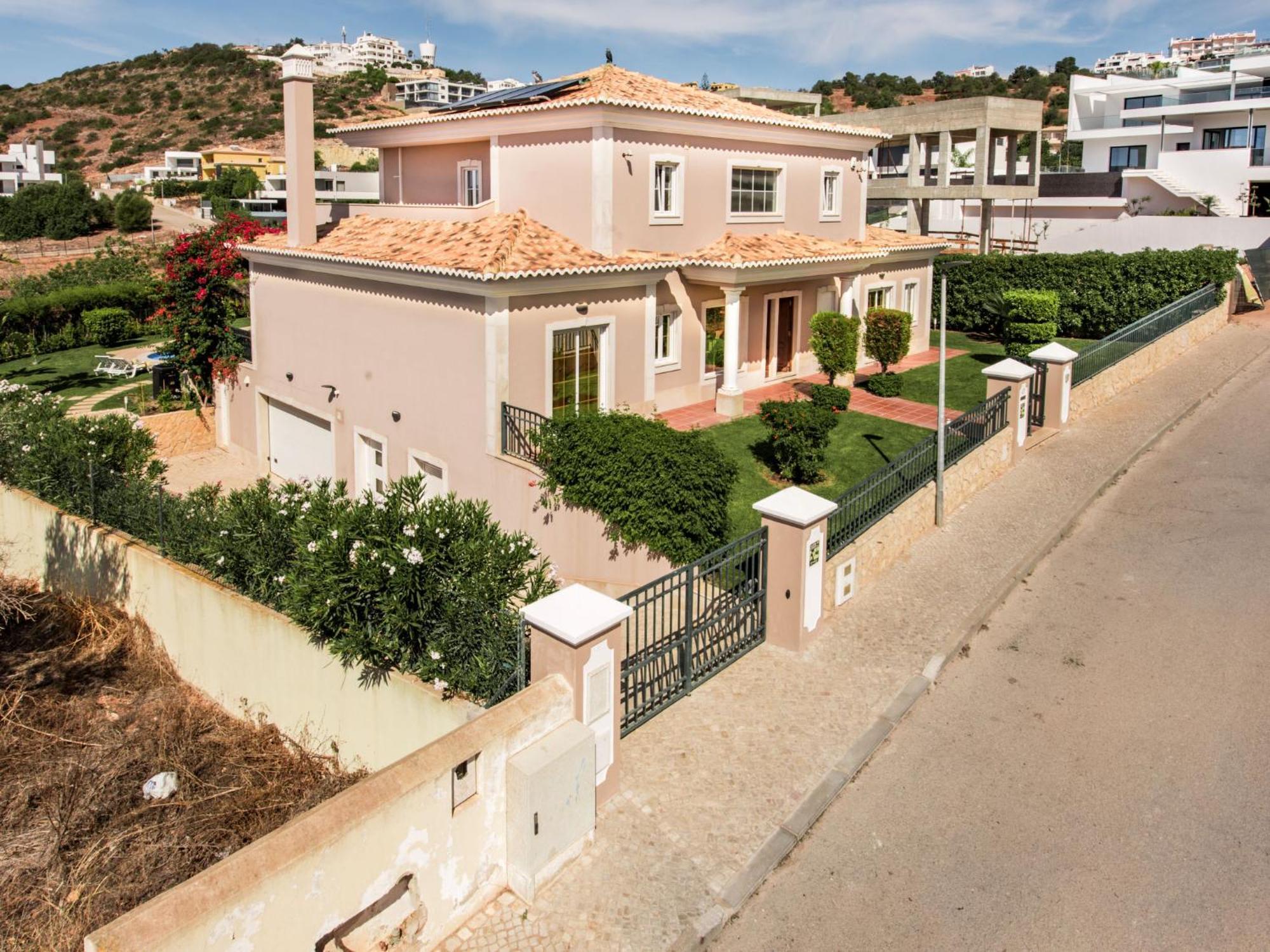 Amendoeiras By Interhome