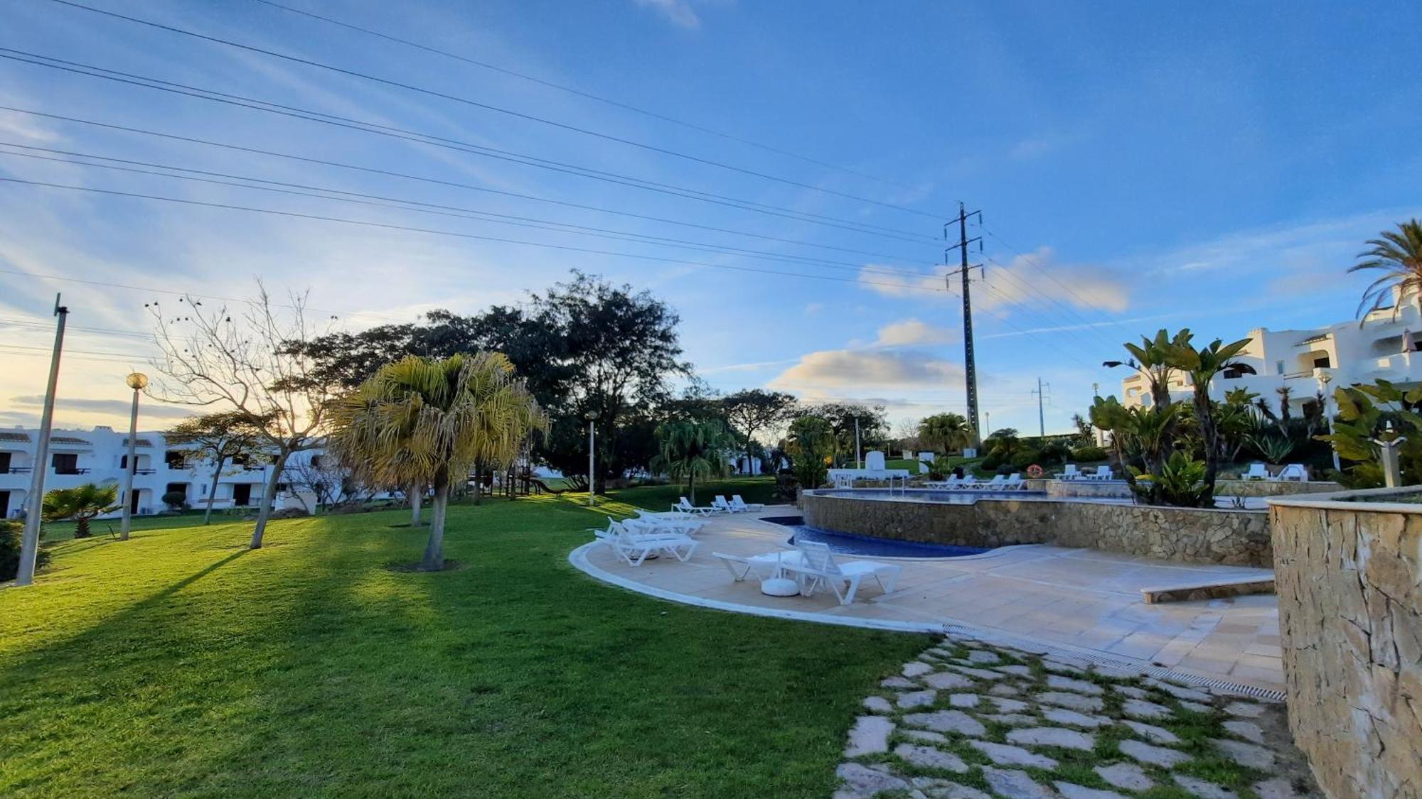 Excellent 1 Bedroom - Em Clube Garden Village Vakantiehuis *