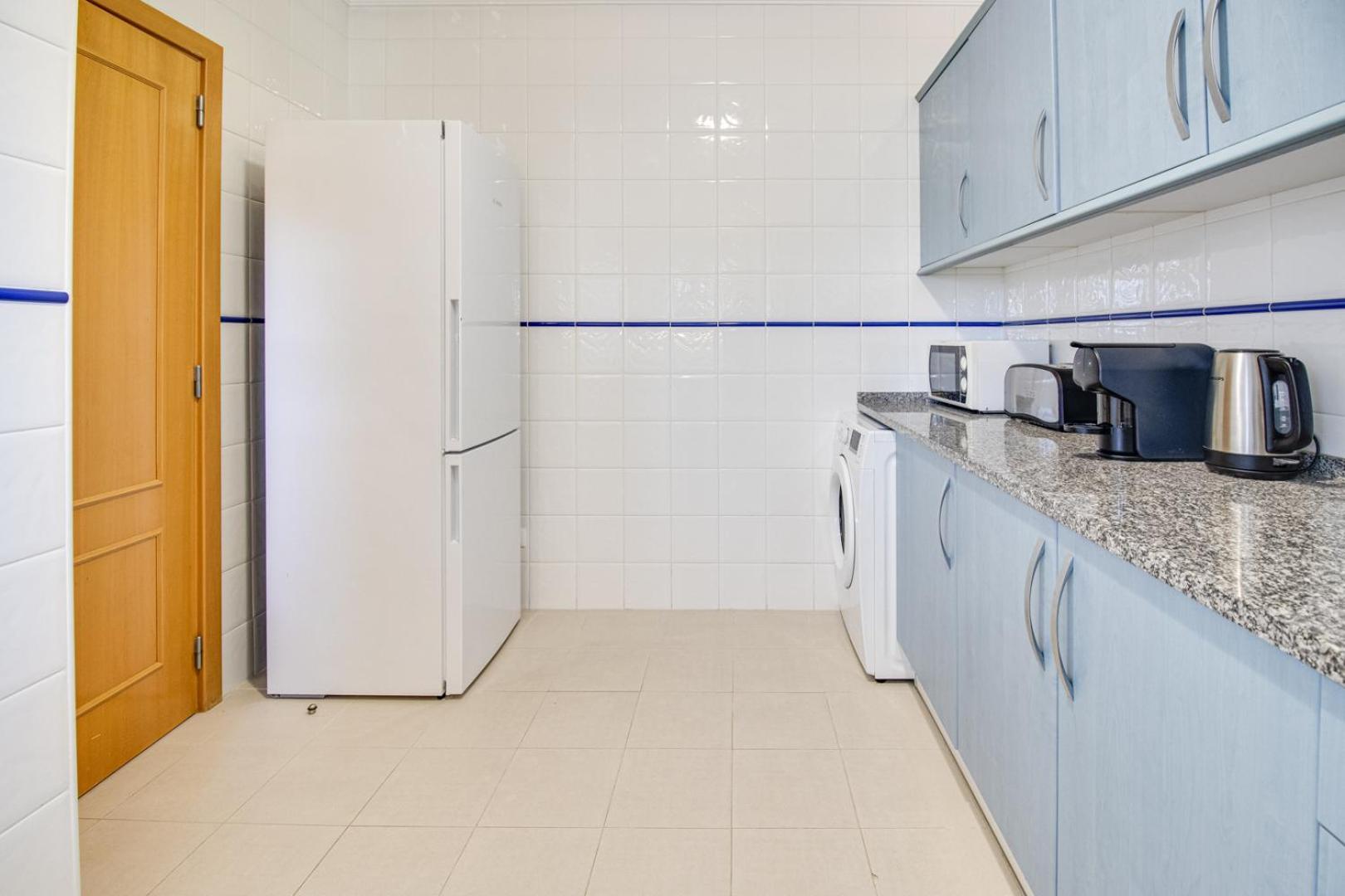 Lovely 2bd 500m Ac Wi-fi Pool Balcony Apartamento *