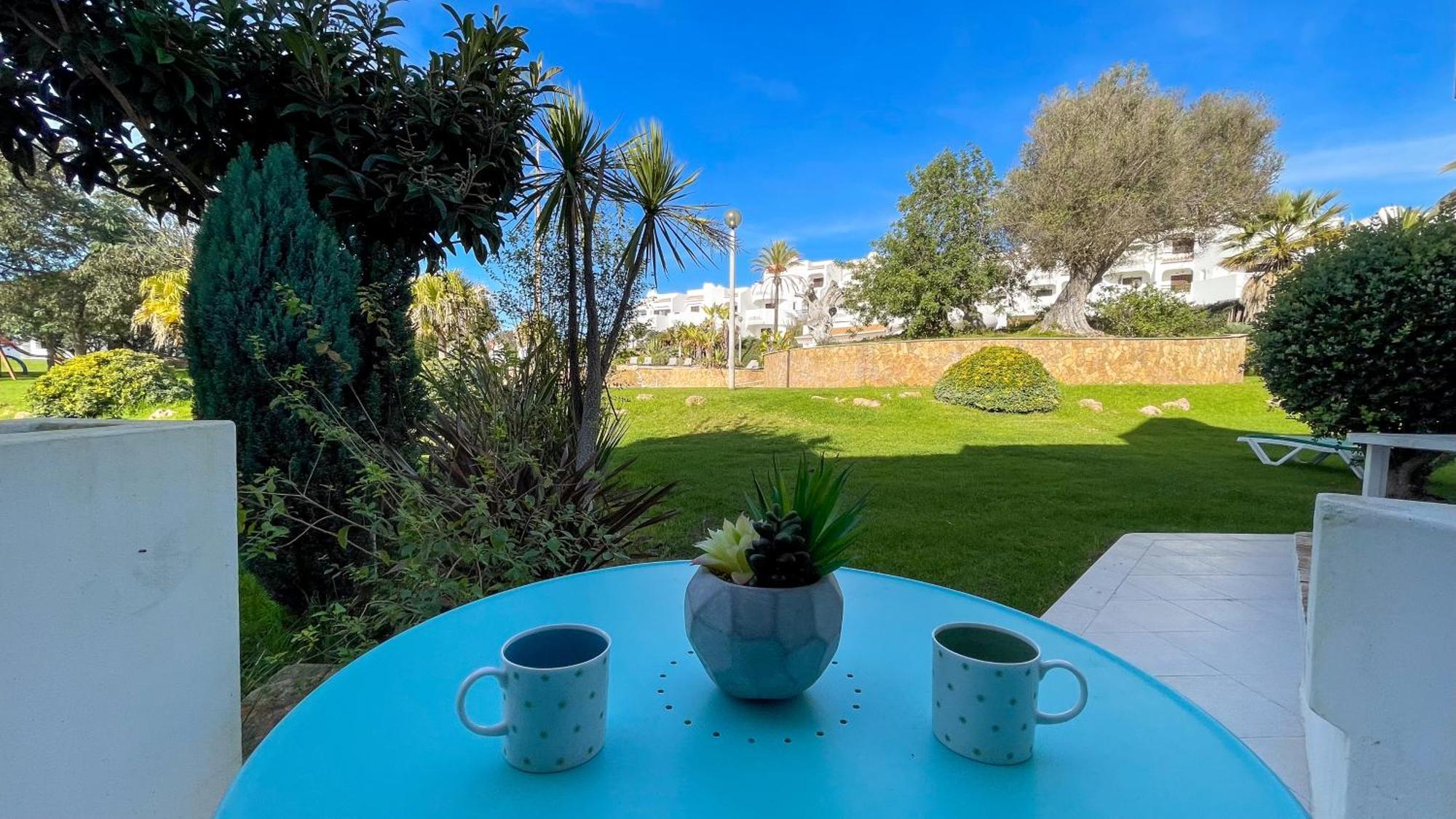2 Bed 2 Bath Poolside With Wi-fi And Ac Apartment *