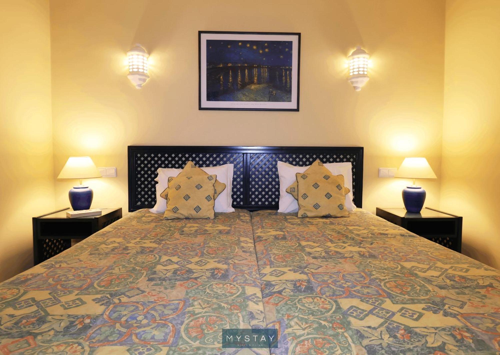 Mystay - Bellavista Pool & Appartement