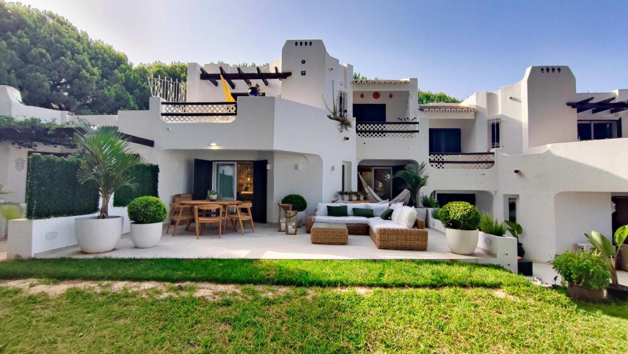 Apartment Garden House - Luxurious & 6 Pools & Golf & Tennis Court *