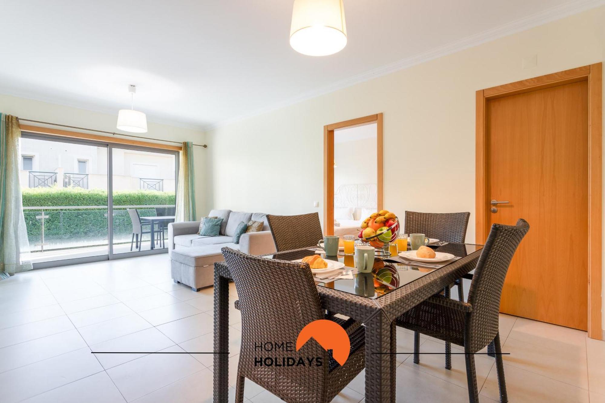 #077 T2 Pata Village By Holidays * Albufeira