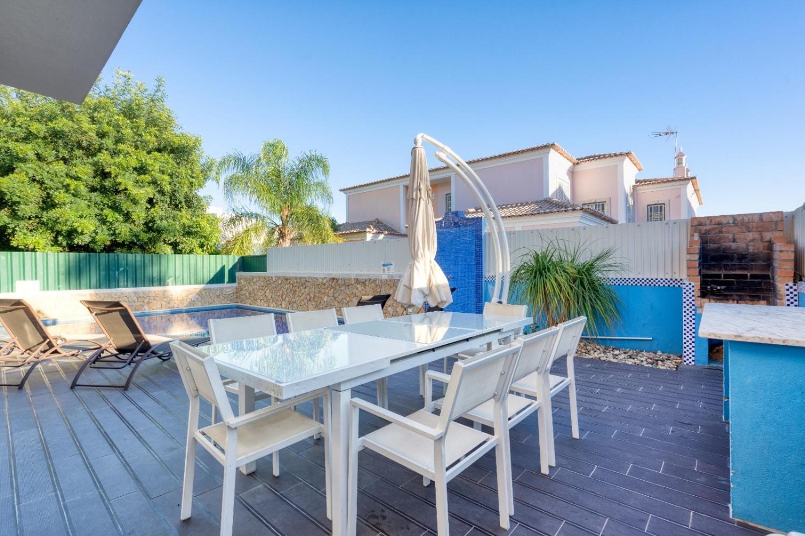 Villa Full Private 300sqm Jacuzzi Heated Pool Ideal & Quiet Location Albufeira