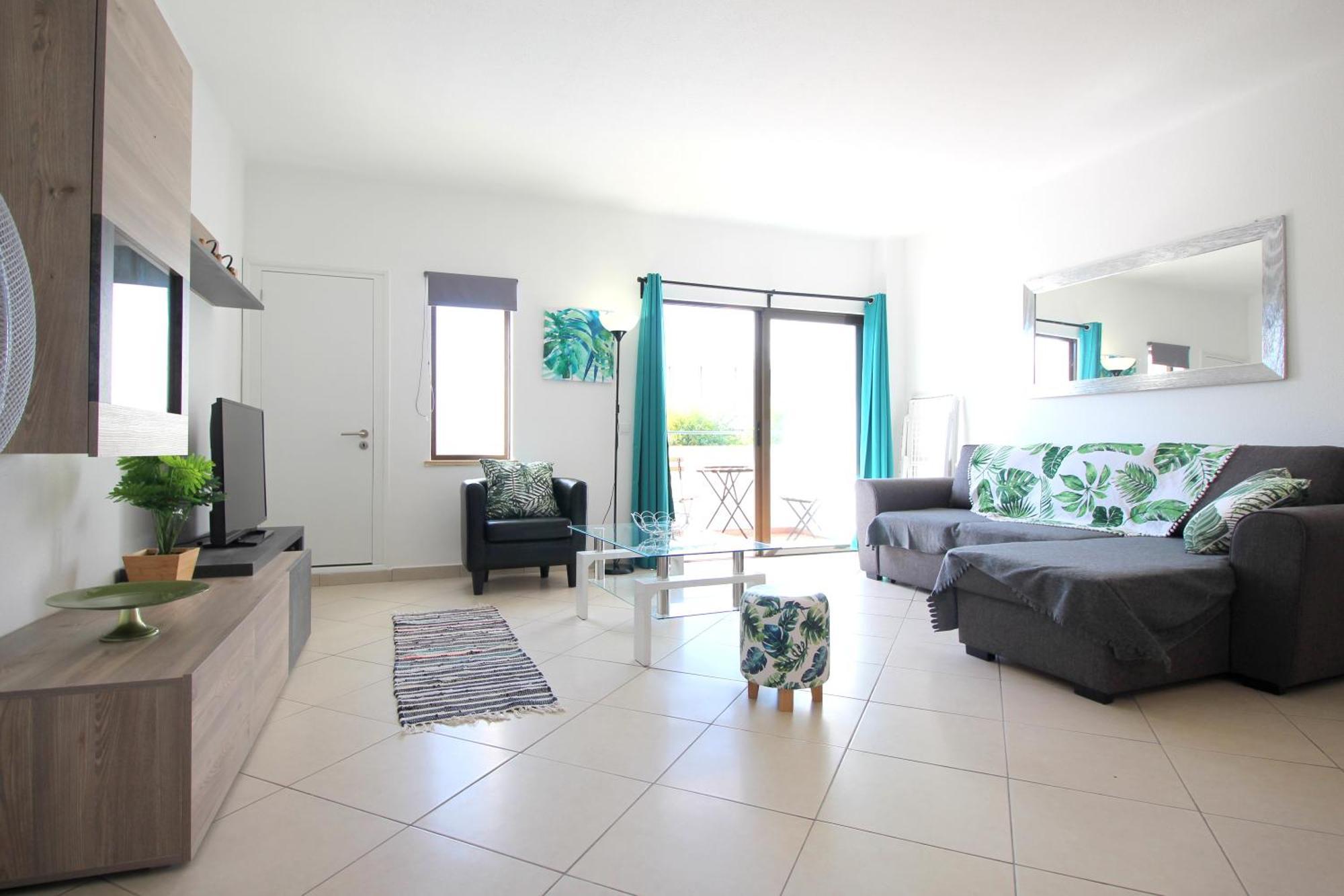 Avec Piscine - Apartment