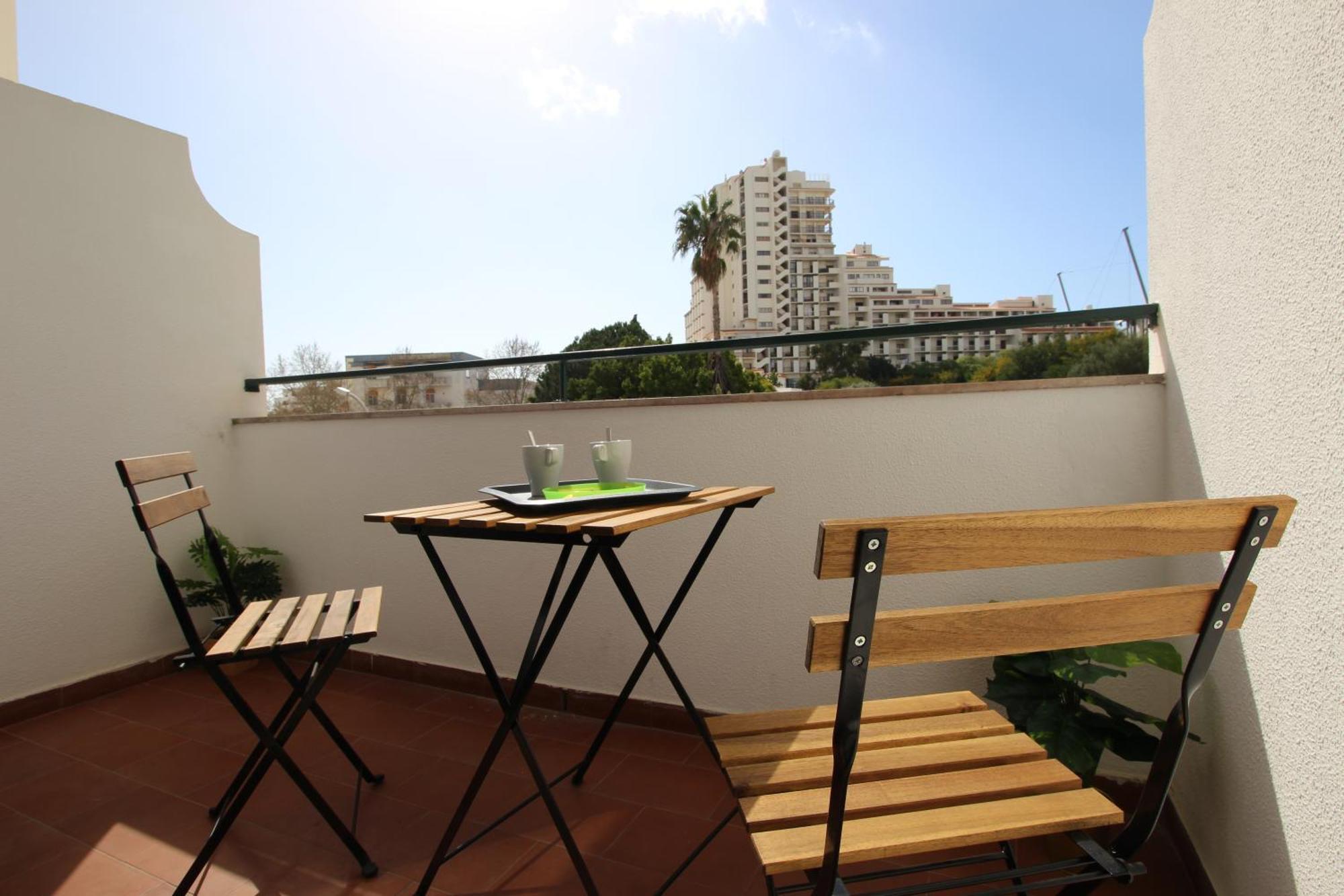 Avec Piscine - Apartment