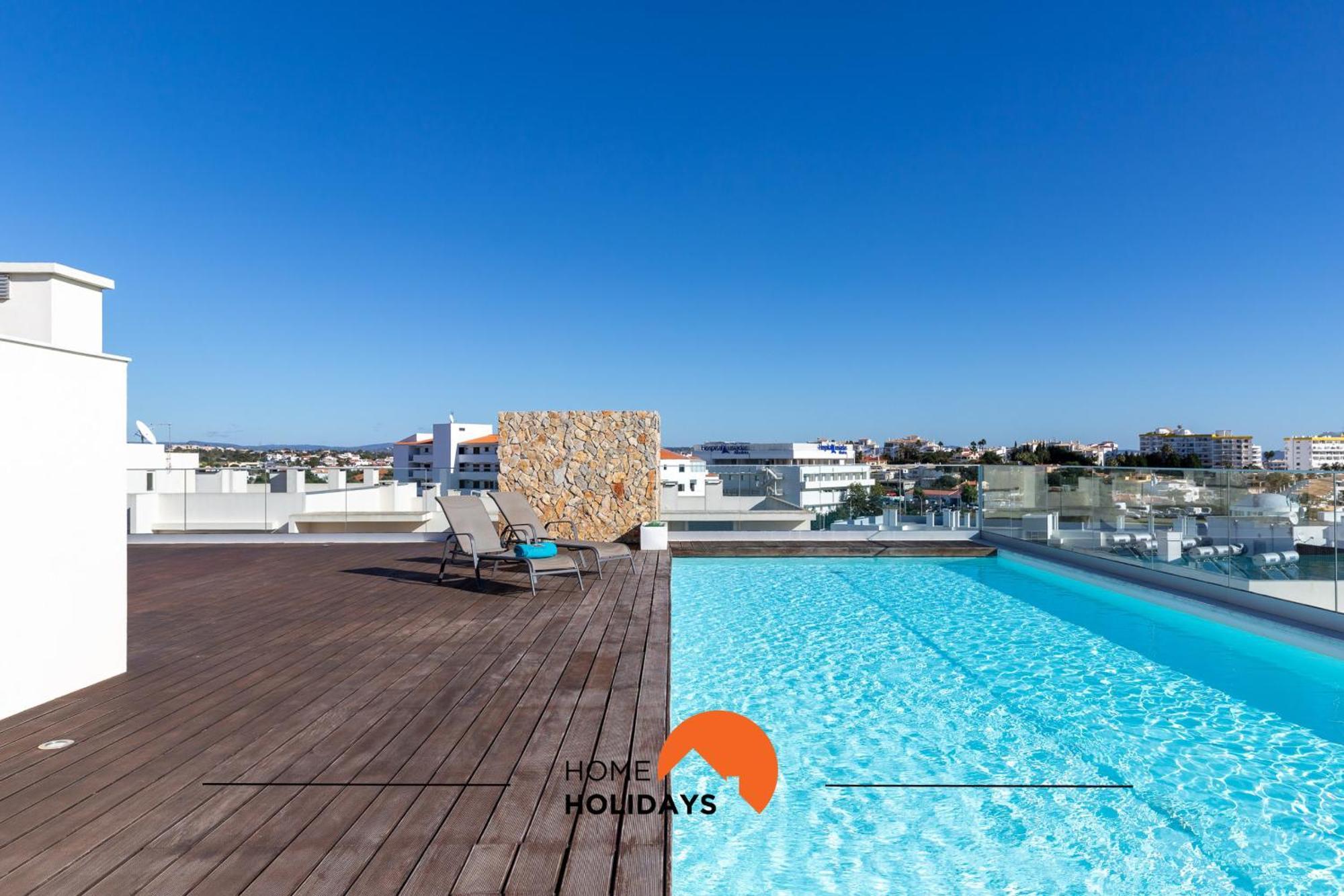 #200 Panoramic Flat By Holidays