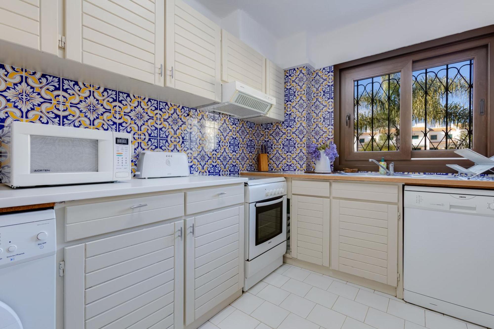 Casa Nini - Em 6 Com Ac E A 100 M Da De Sao Joao *