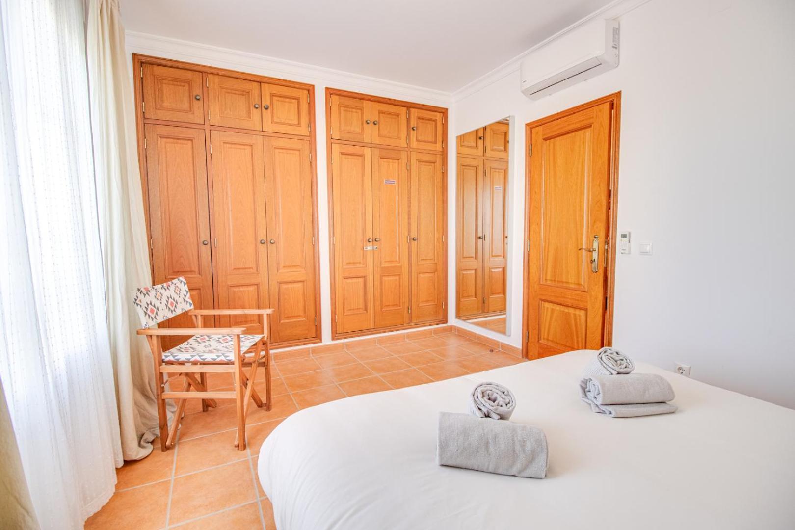 Periquito 2bd Pool Fast Wifi Ac Garden Albufeira