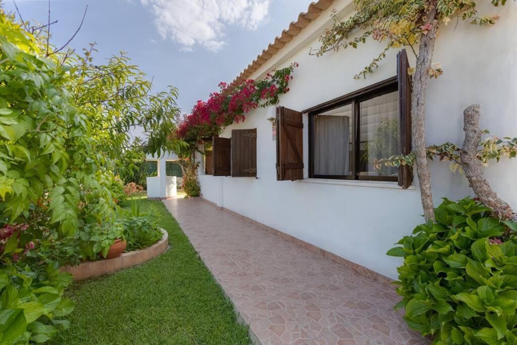 Rosado - Moradia 6 Com Ac, Jardim A 5 Min Do Centro De Holiday home *