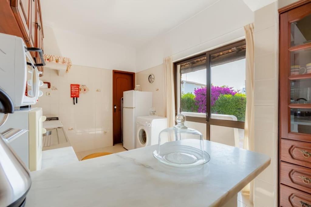 Rosado - Moradia 6 Com Ac, Jardim A 5 Min Do Centro De * Albufeira