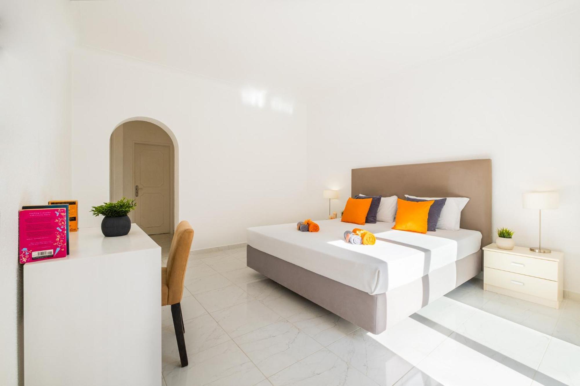 Perola By Algarve Vacation Villa *