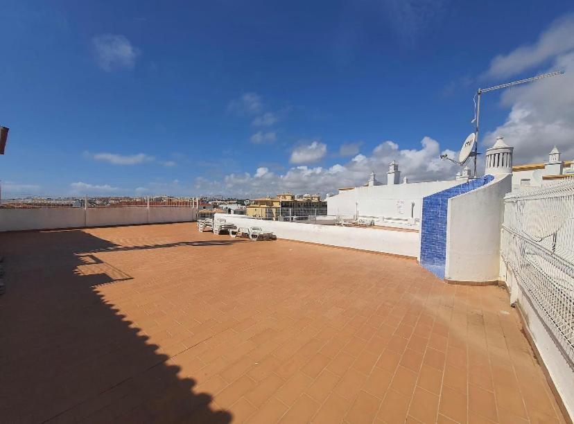 Apartment T1 Strip Oura