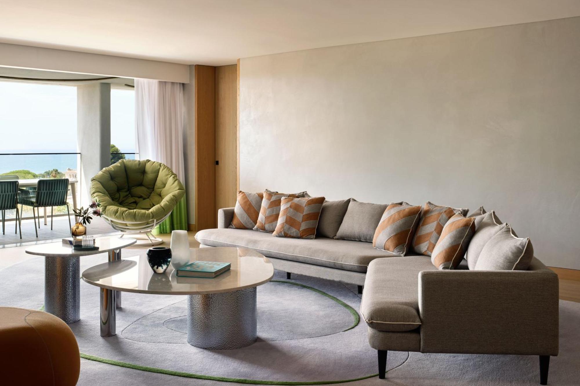 W Residences Algarve 5*