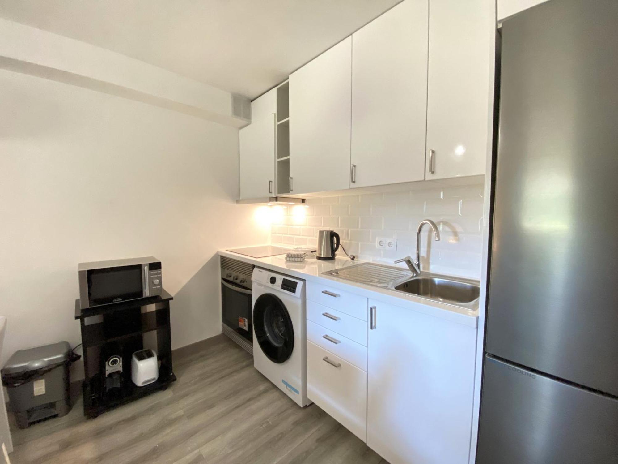 Harmony With Pool By Homing Appartement