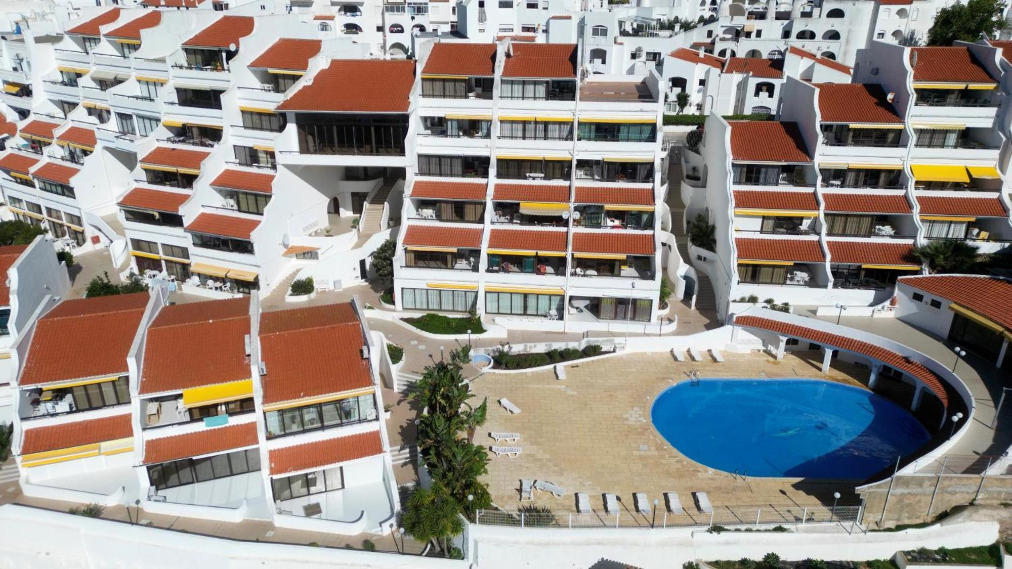 T3 Centro De Com Piscina