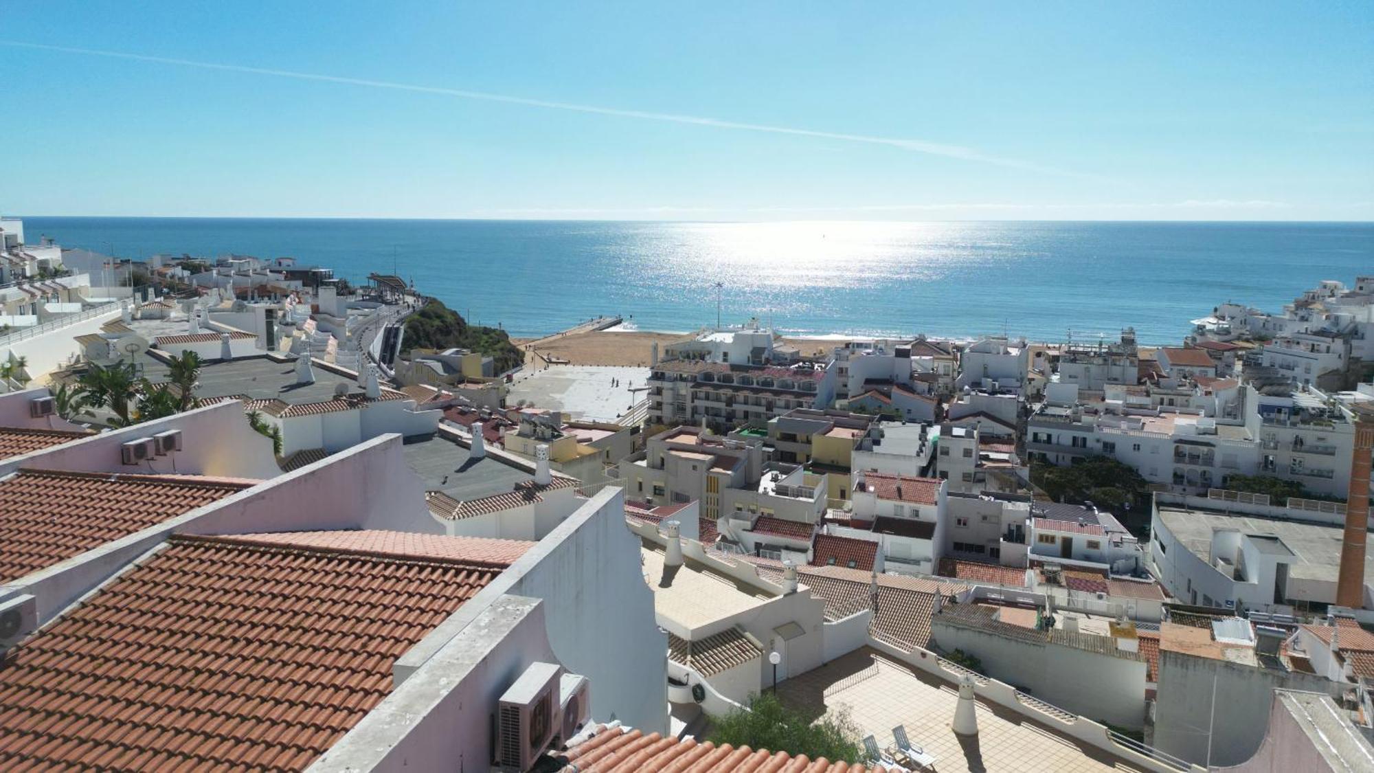 Apartamento T3 Centro De Com Piscina Albufeira