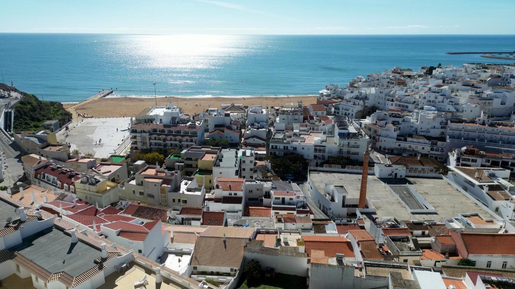 T3 Centro De Com Piscina * Albufeira