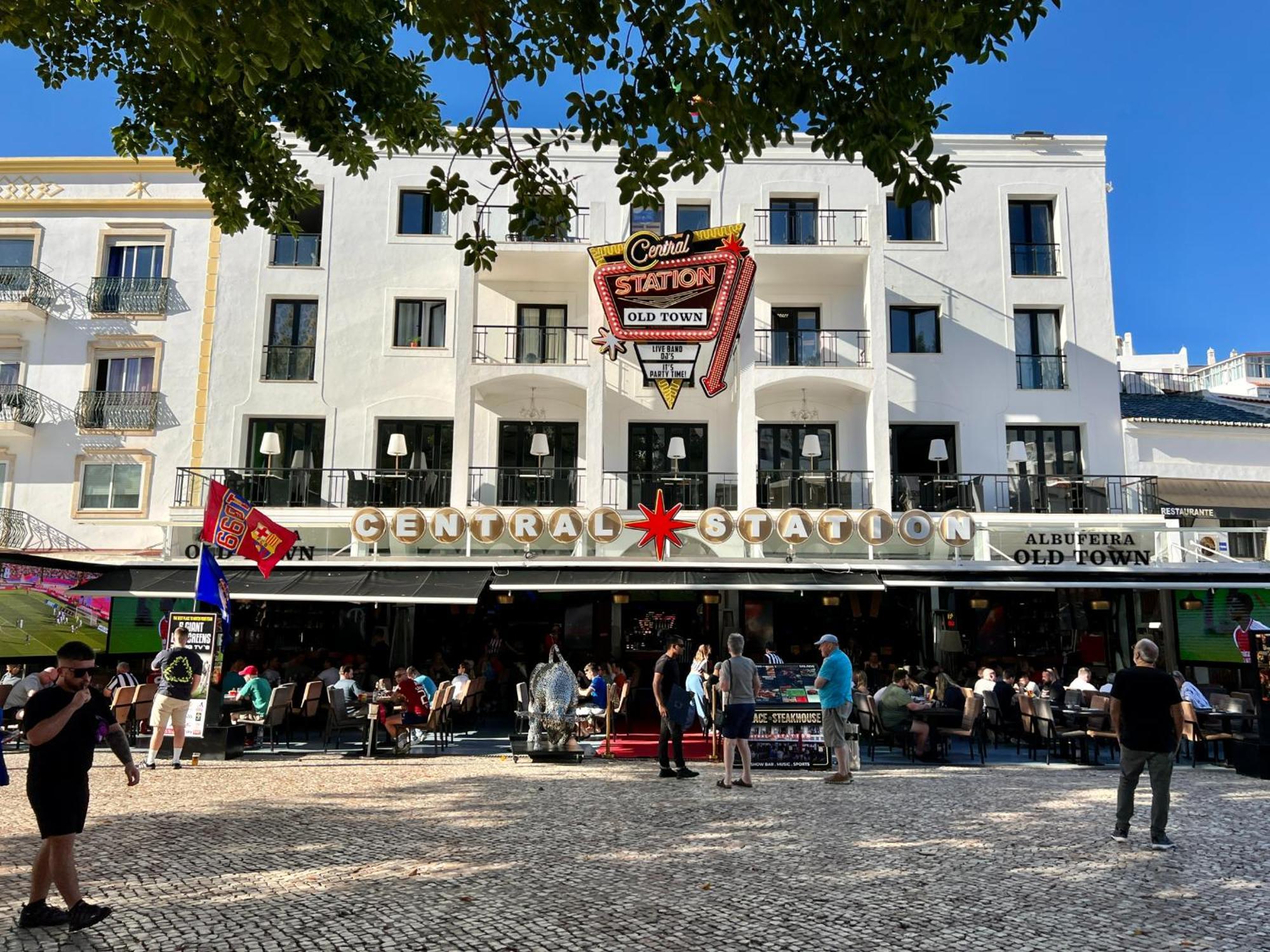 Apartment Cosy 1-br Central Apt In Old Town - Steps From The Sea & Amenities *