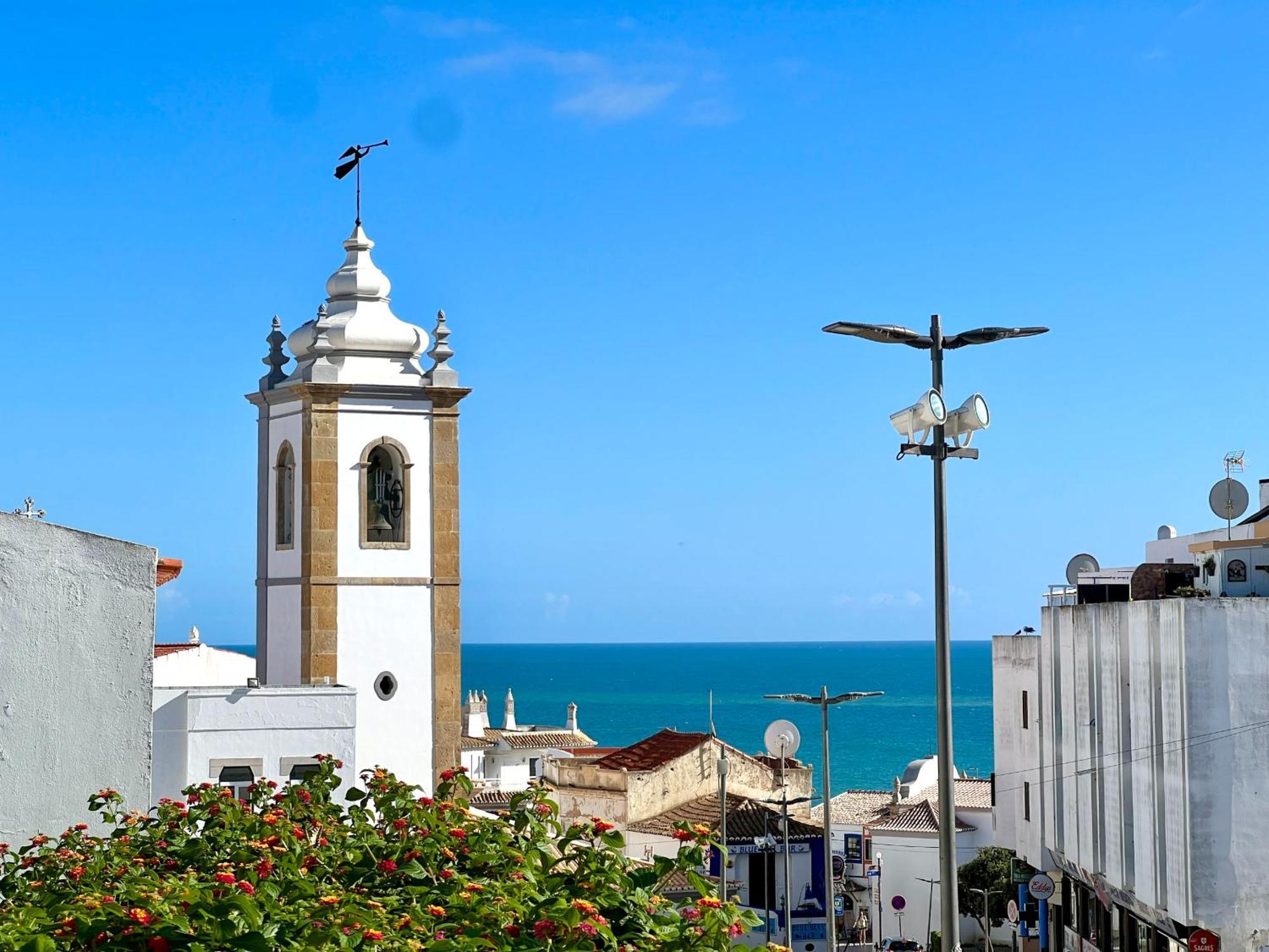 Cosy 1-br Central Apt In Old Town - Steps From The Sea & Amenities Apartment Albufeira