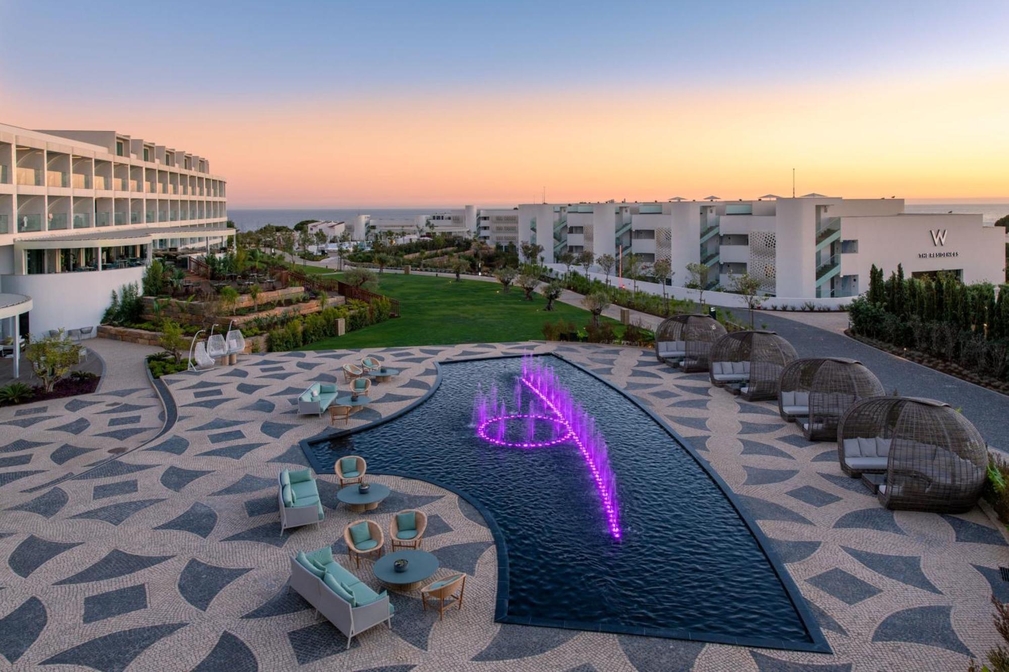W Residences Algarve 5*