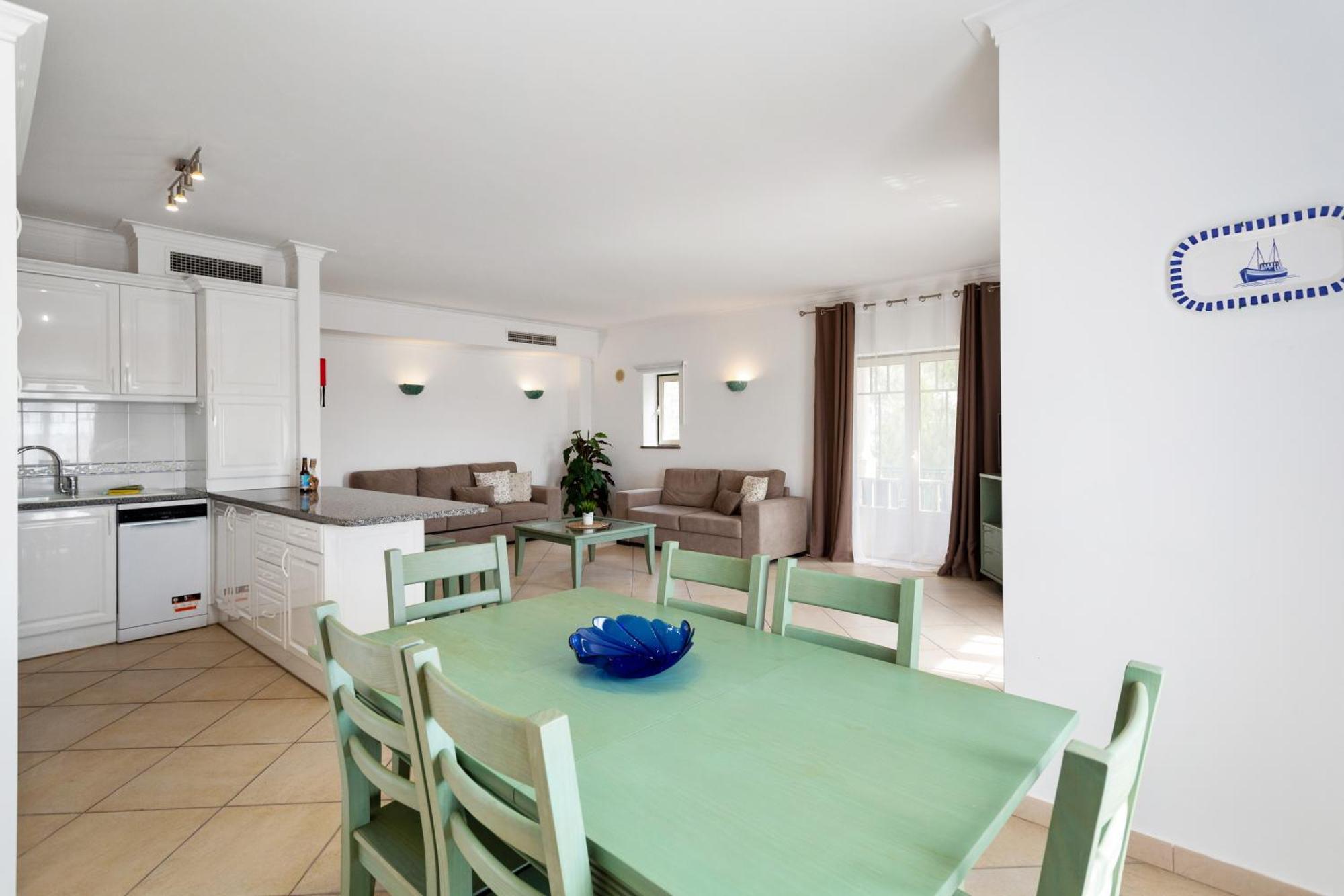 Apartment Bicos By