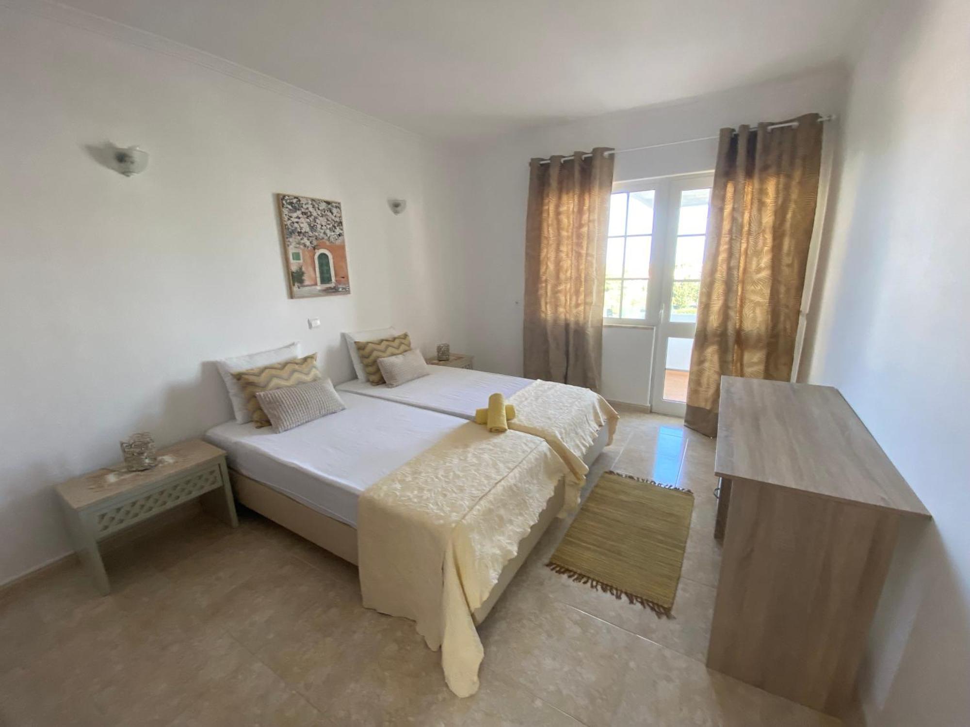 Holiday home Moradia Olival- Bbq, 2 Quartos, Quintal *