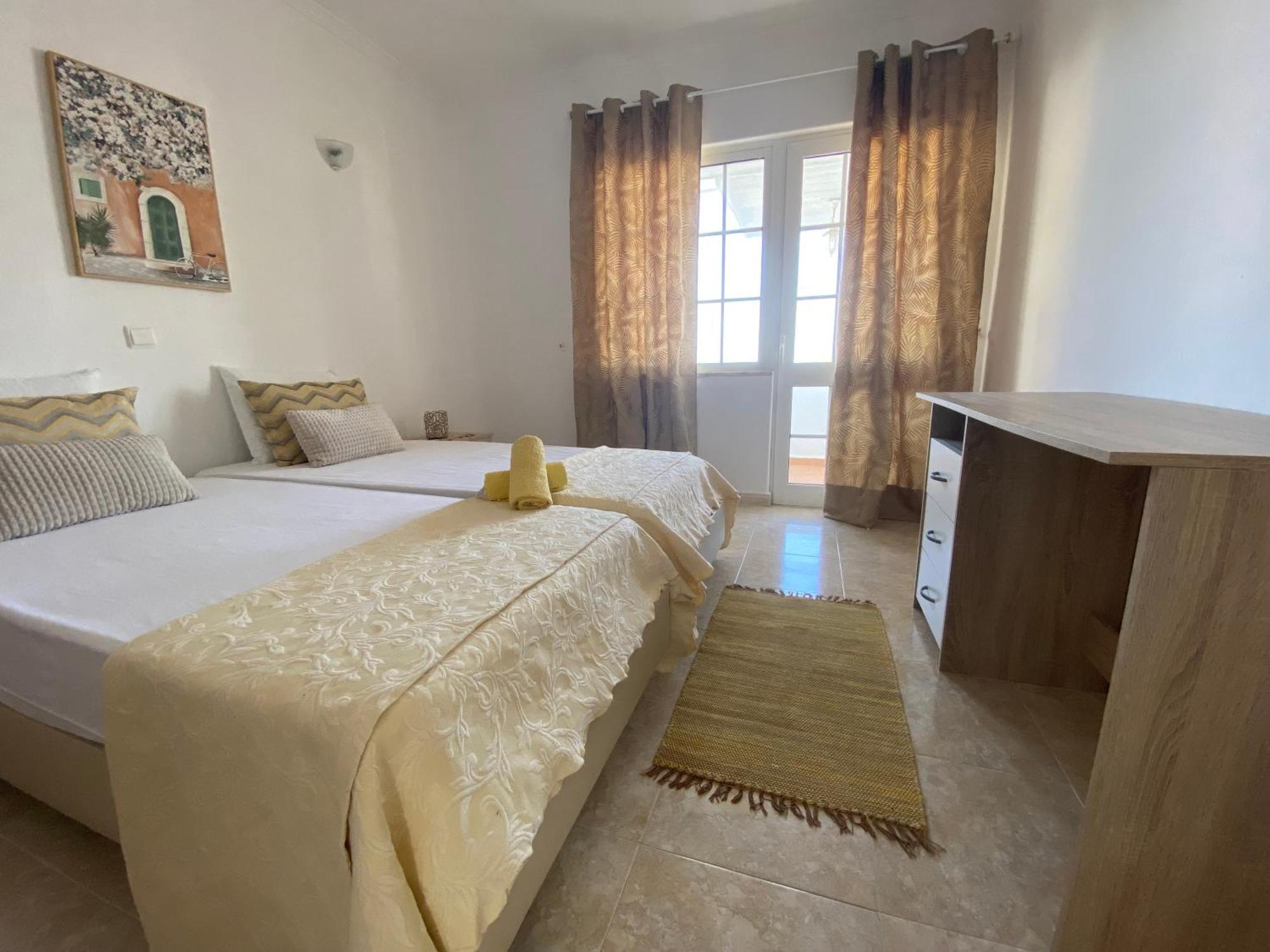 Moradia Olival- Bbq, 2 Quartos, Quintal * Albufeira