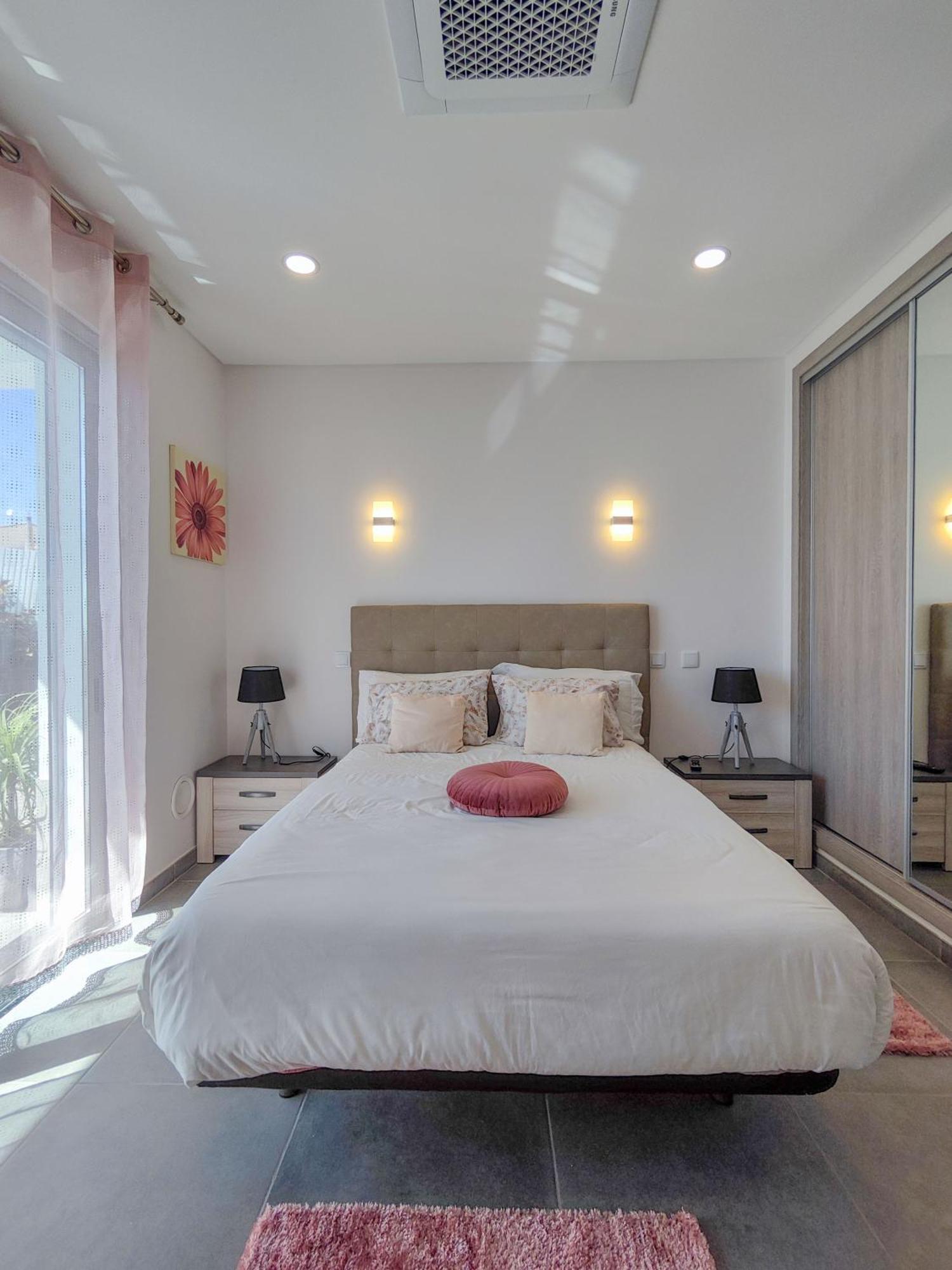 Luz 37 - Jacuzzi Terrace & Swimming Pool Albufeira