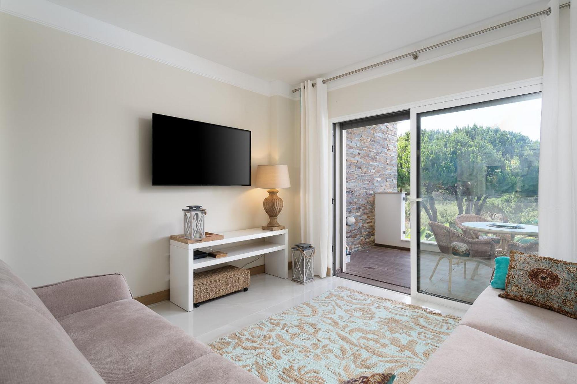 Apartamento Belharucas, 400 Meters From *