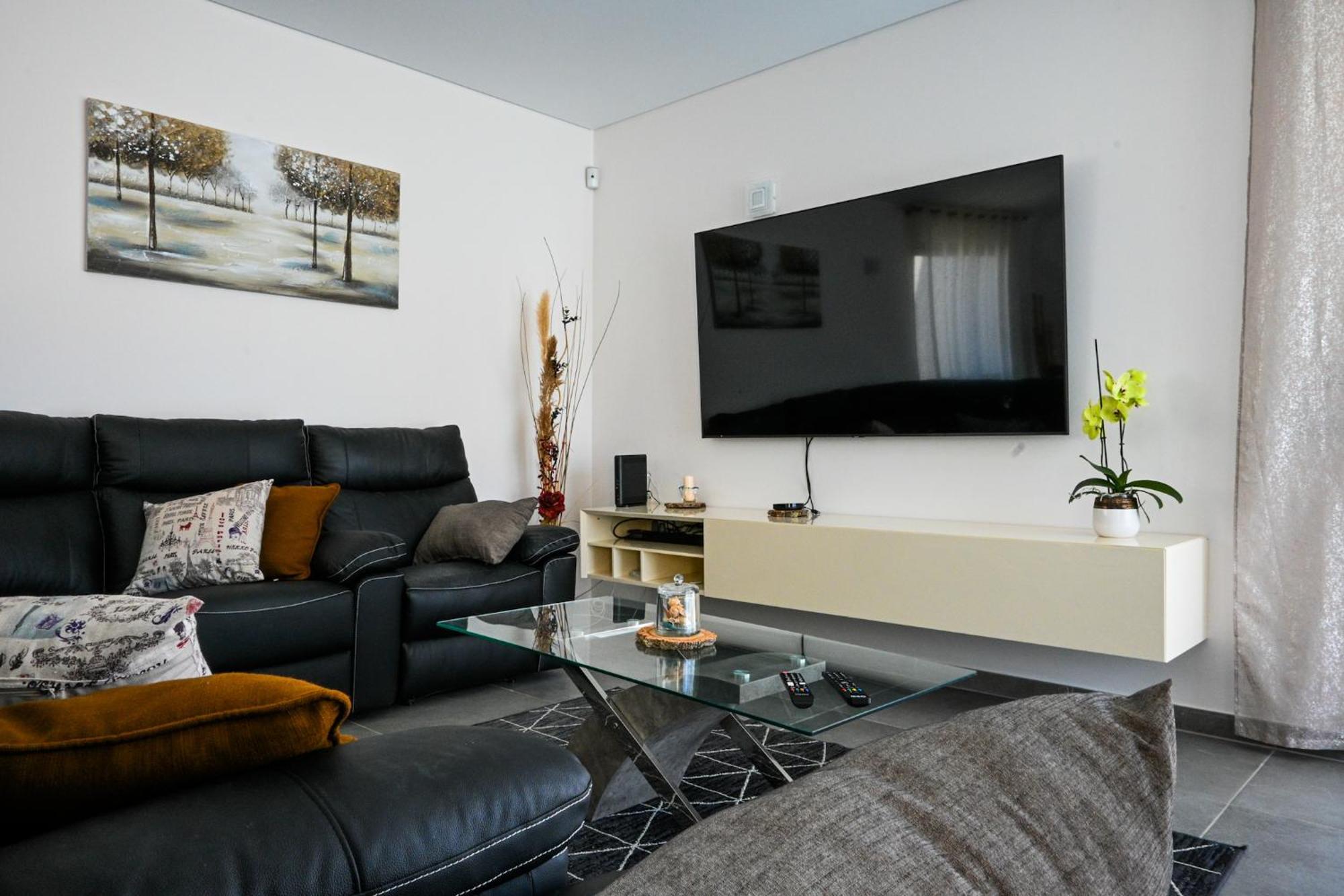 Luz 37 - Jacuzzi Terrace & Swimming Pool Villa
