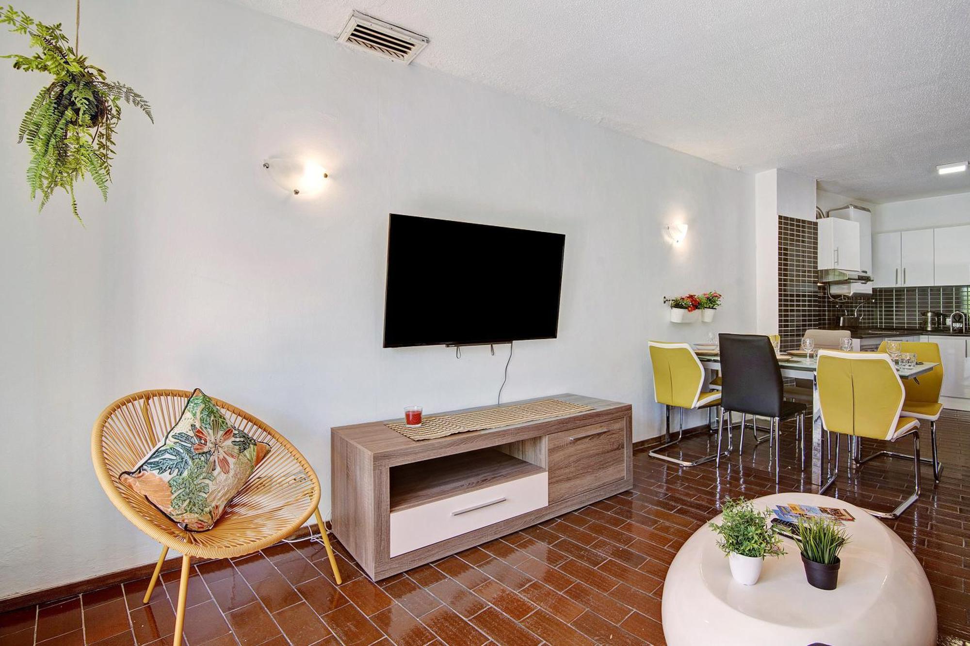 Hanna's Sunny Apartment *
