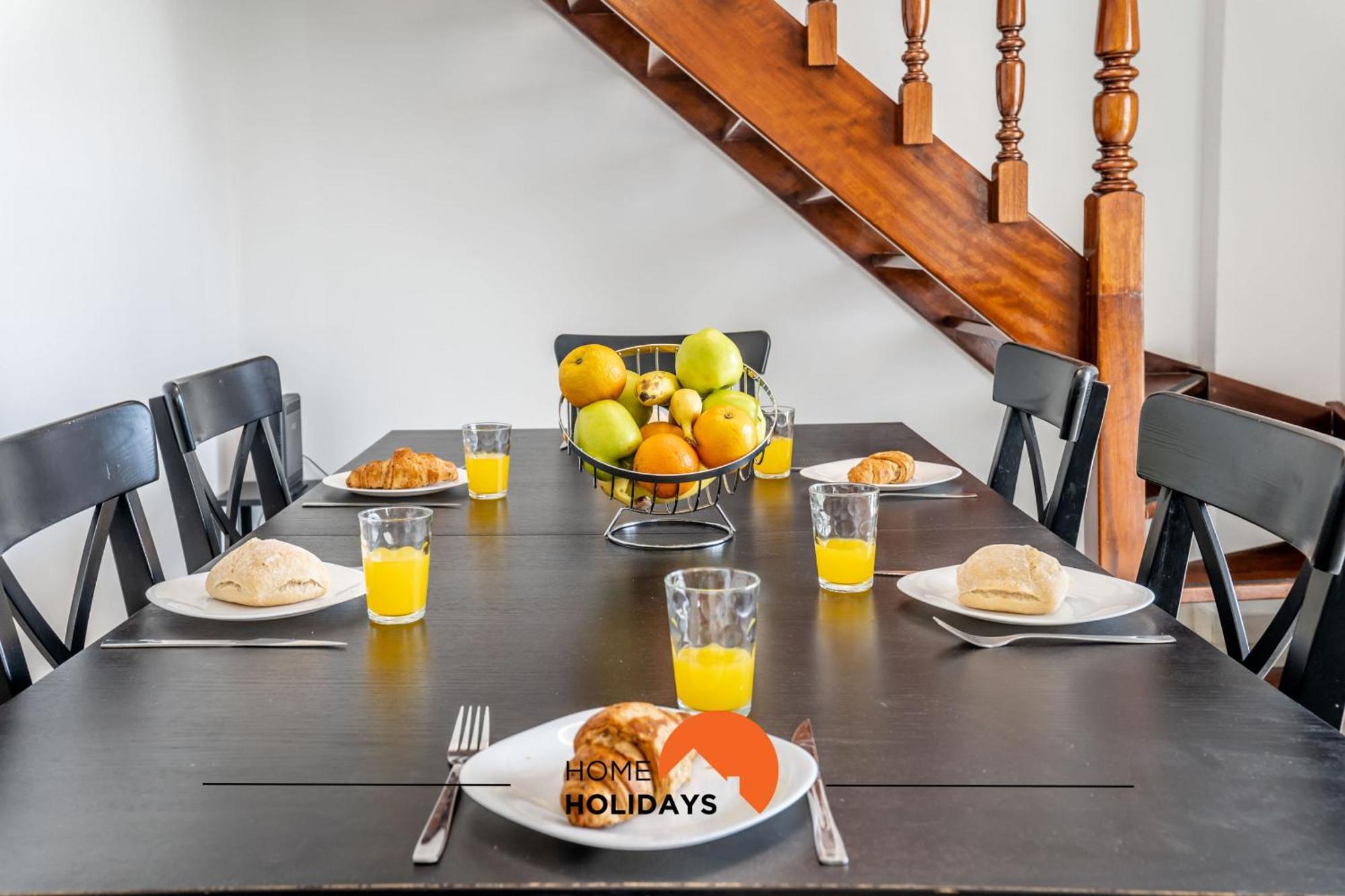 #167 Santa Eulalia By Holidays
