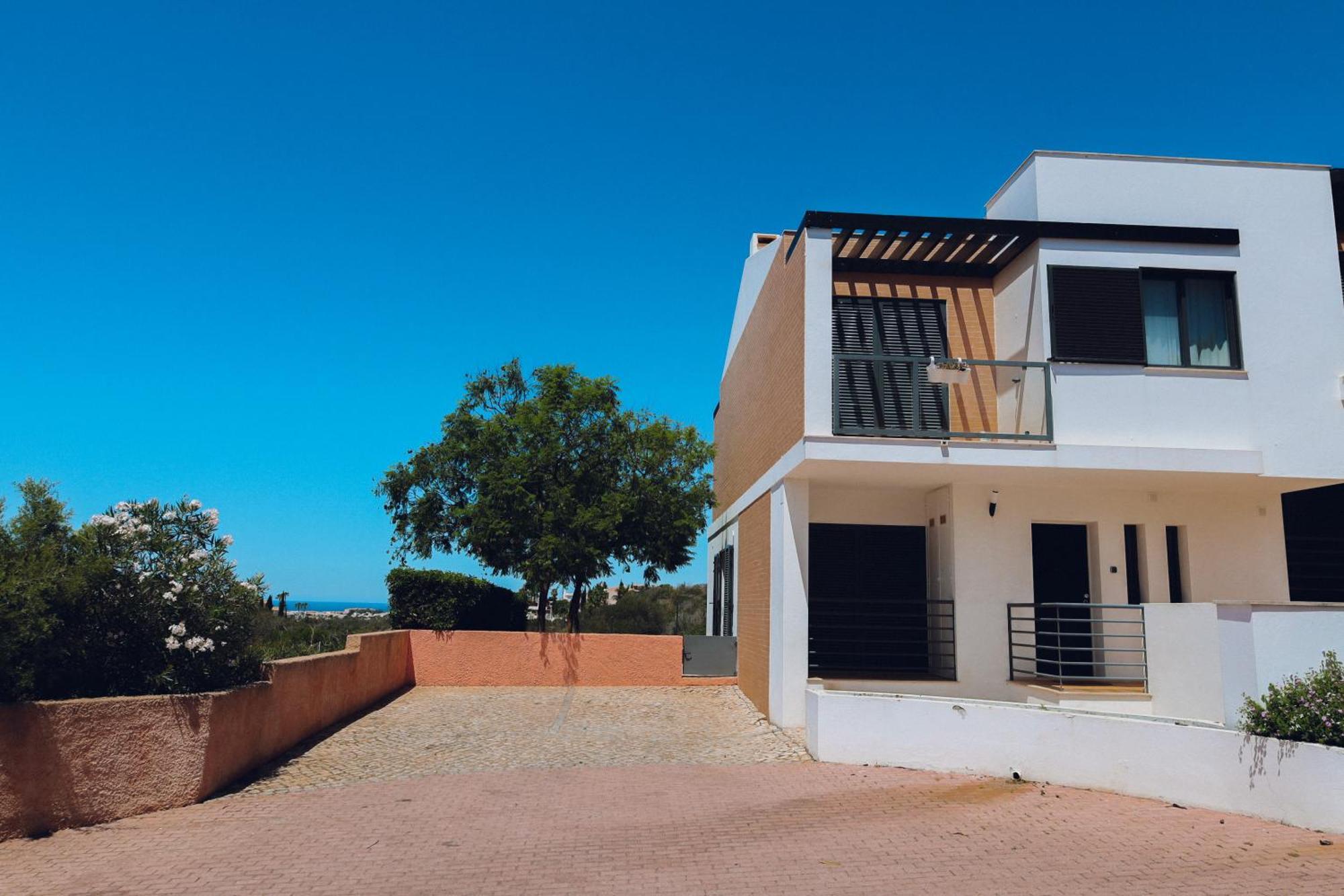 Casa Jacaranda - Ocean View Modern