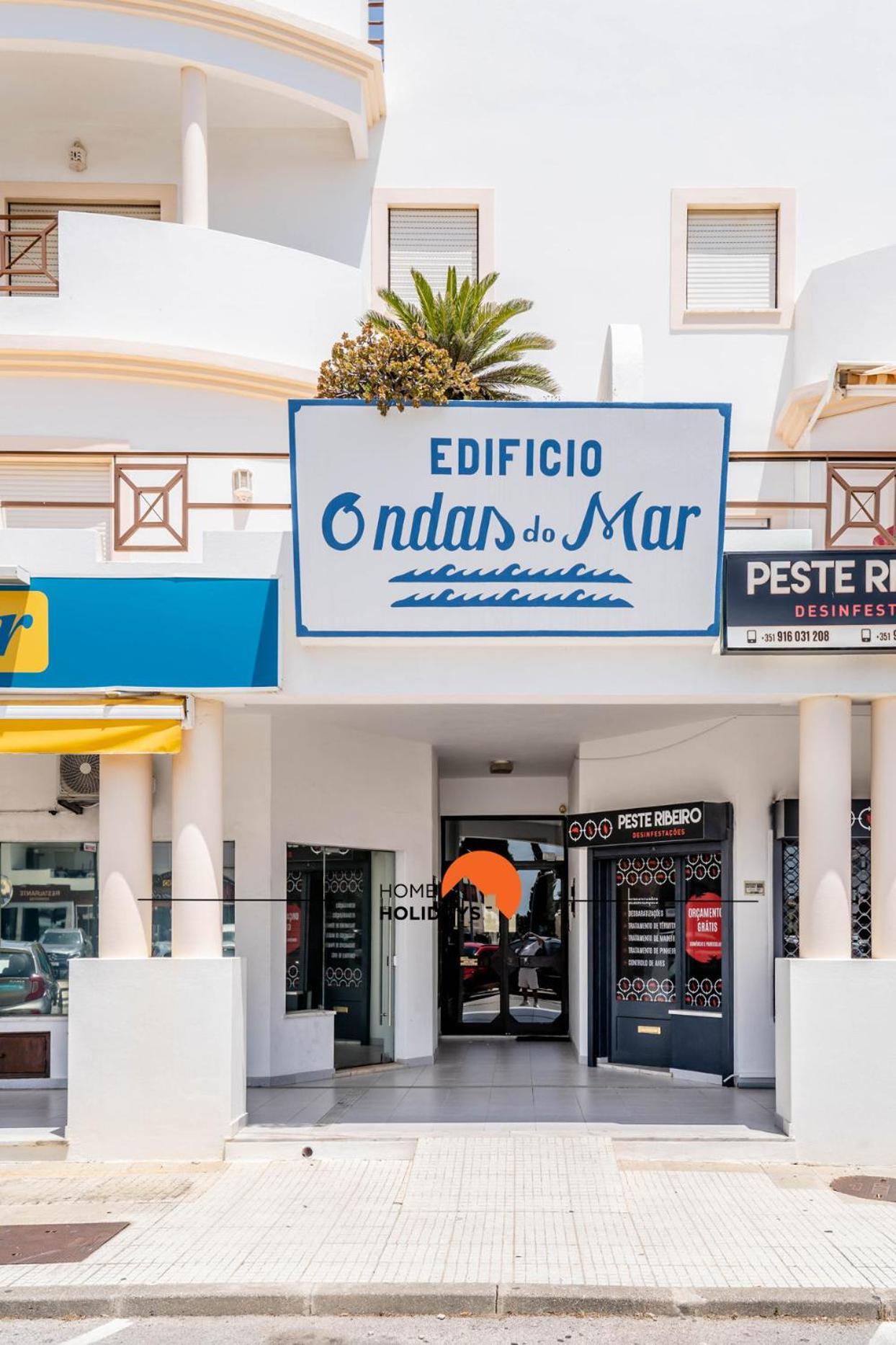 #180 T2 Ondas Do Mar By Holidays