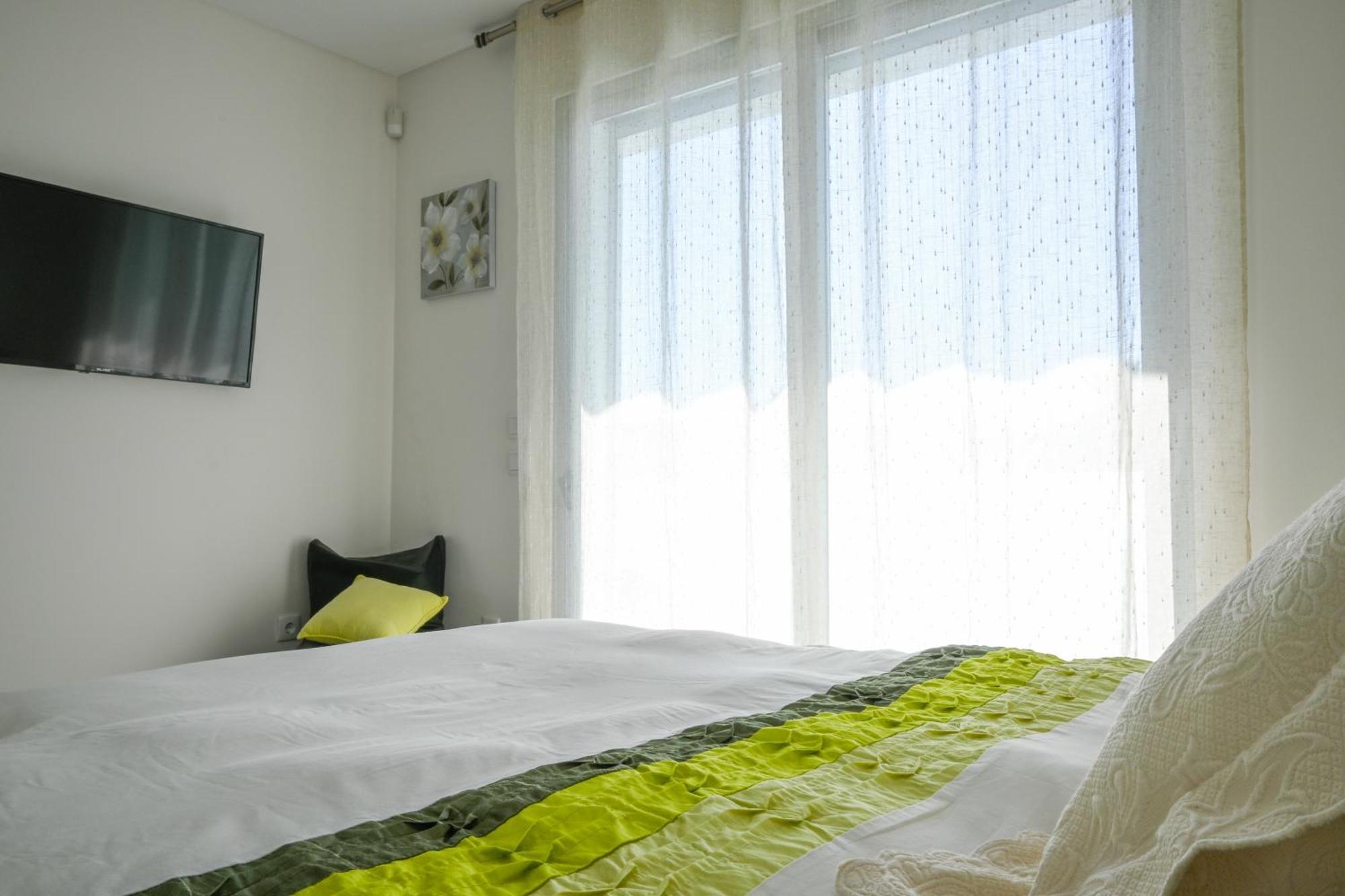 Luz 37 - Jacuzzi Terrace & Swimming Pool *