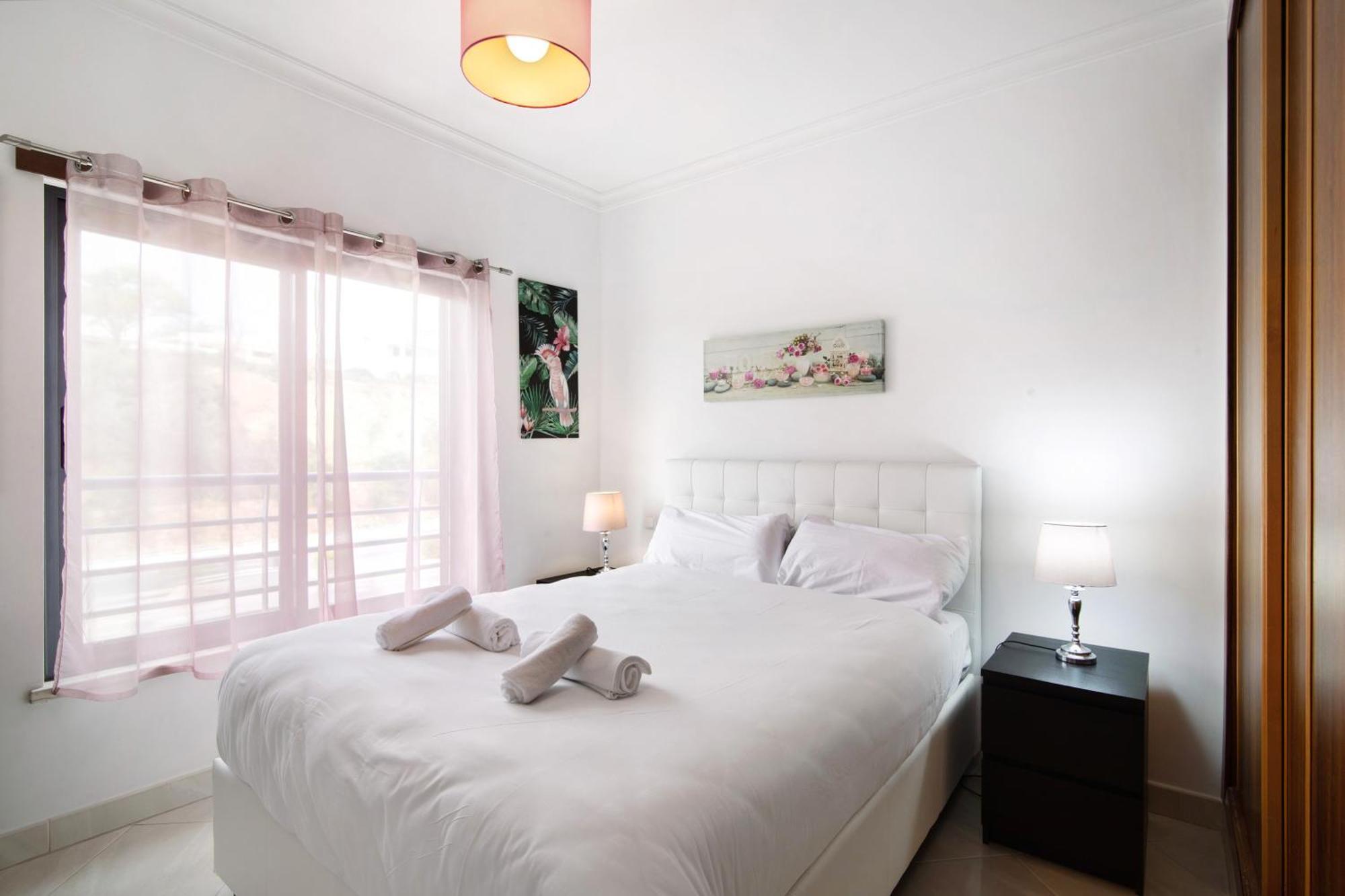 Flat With Pool Marina And Sea View Albufeira